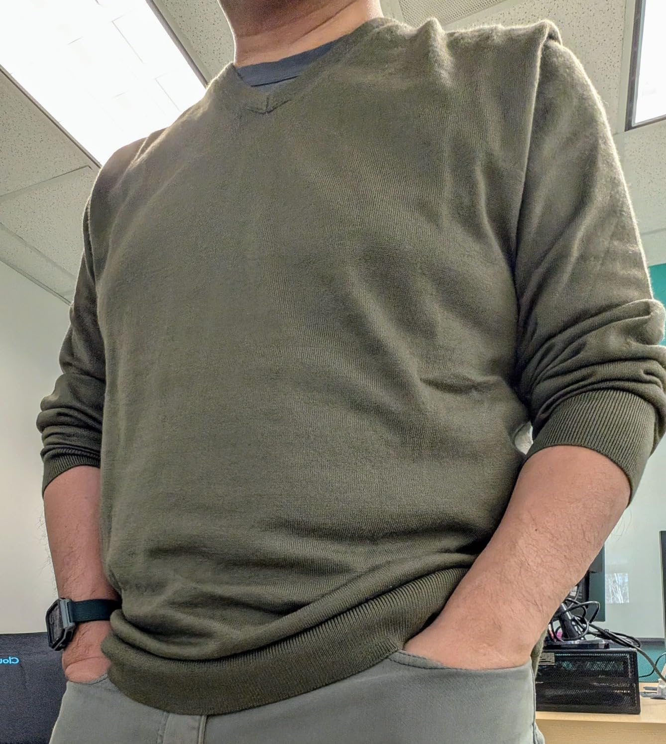 Men's Extra Fine Merino Wool Blend V-Neck Sweater customer photo 2
