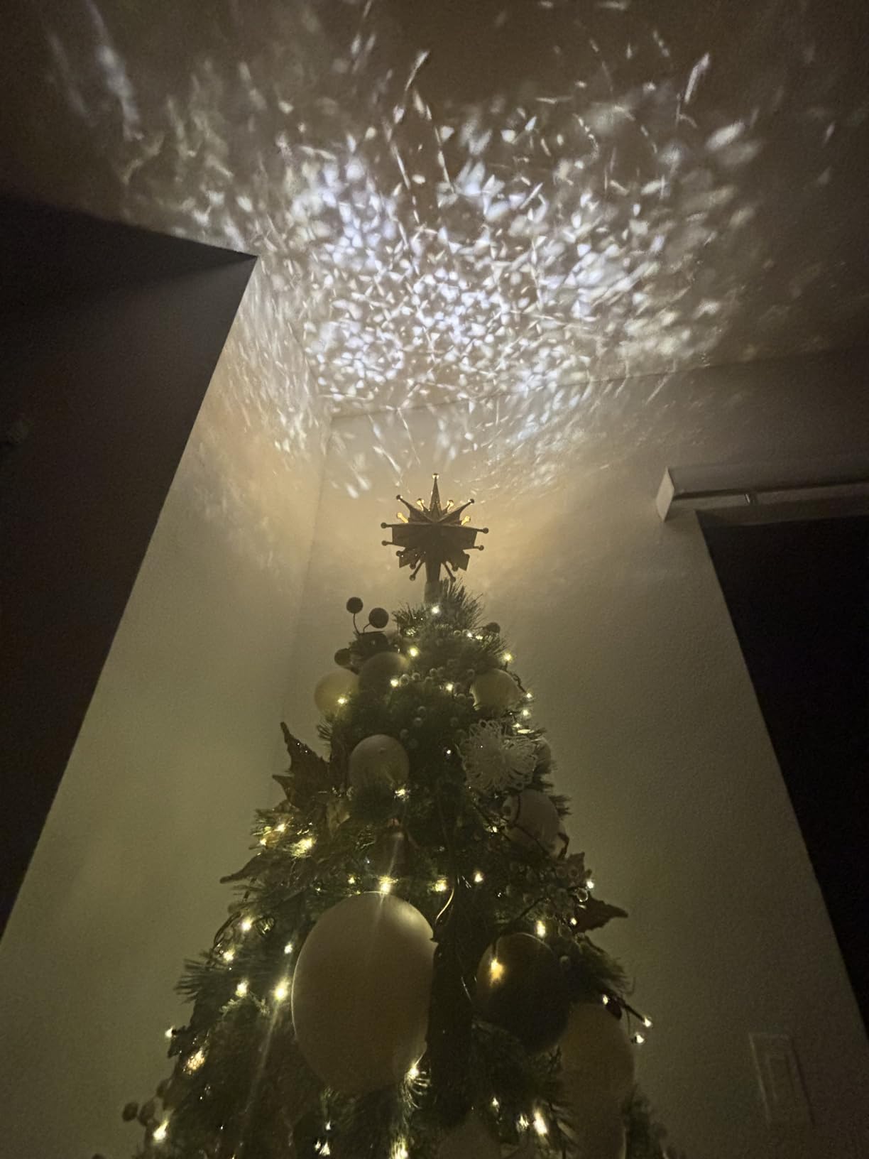 2025 Upgraded Christmas Tree Topper Projector Light with Rotating Bright LED & Wide Coverage, Universal Fit for Any Height Tree, Easy Install, Stable Base, Holiday & Party Decorations (Frosted Silver) customer photo 2
