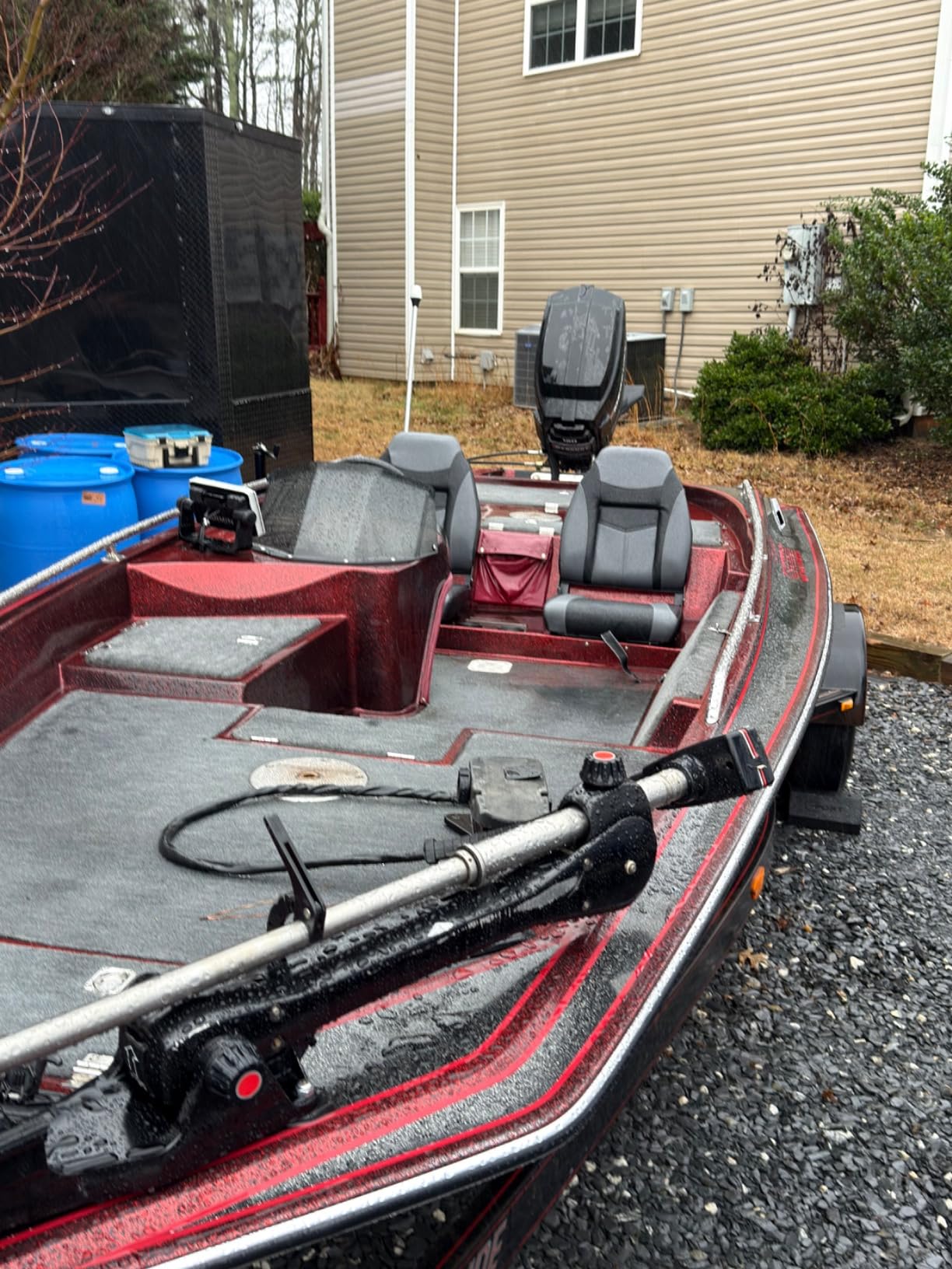 Goplus 3-Pack Folding Boat Seats, 2 High-Back & 1 Low-Back Bass Boat Chairs w/ 28D Soft Sponge Padding, Waterproof PVC Leather, Aluminum Hinges, Fold-down Fishing Sightseeing Canoe Cabin Seating customer photo 2