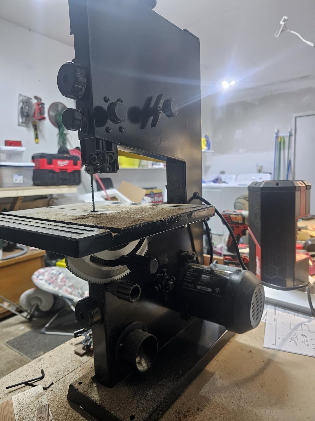 Woodskil 10 Inch Dual Speed Band Saw with Stand, 4.3A 2360/3000 FPM Benchtop Bandsaw with Quick Tension System for Hard and Soft Woodworking customer photo 2