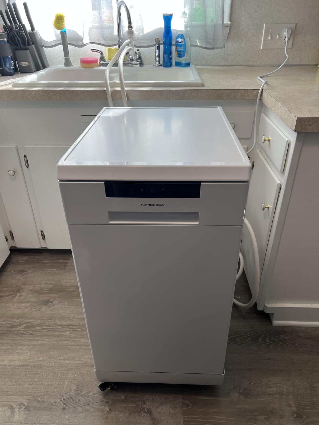 HAMILTON BEACH Portable Dishwasher with Wheels, 19in Wide, 8 Place Settings Capacity, White customer photo 2