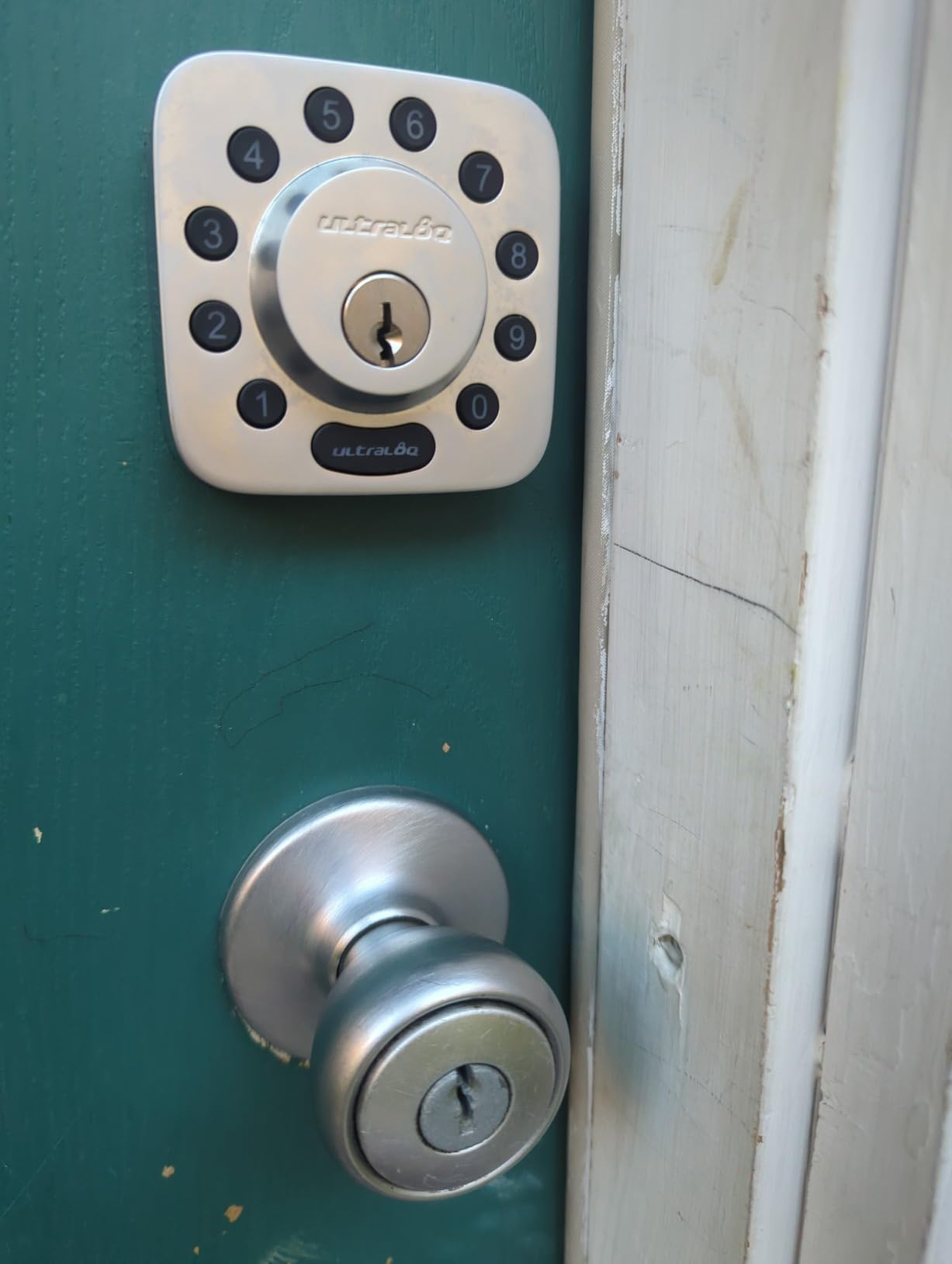 ULTRALOQ Bolt Fingerprint Smart Lock with Door Sensor, Built-in WiFi, Works with Apple Home, Alexa, Google, SmartThings, Keyless Entry Deadbolt with App, Code, Remote Control, Auto-Lock, BHMA Cert. customer photo 2