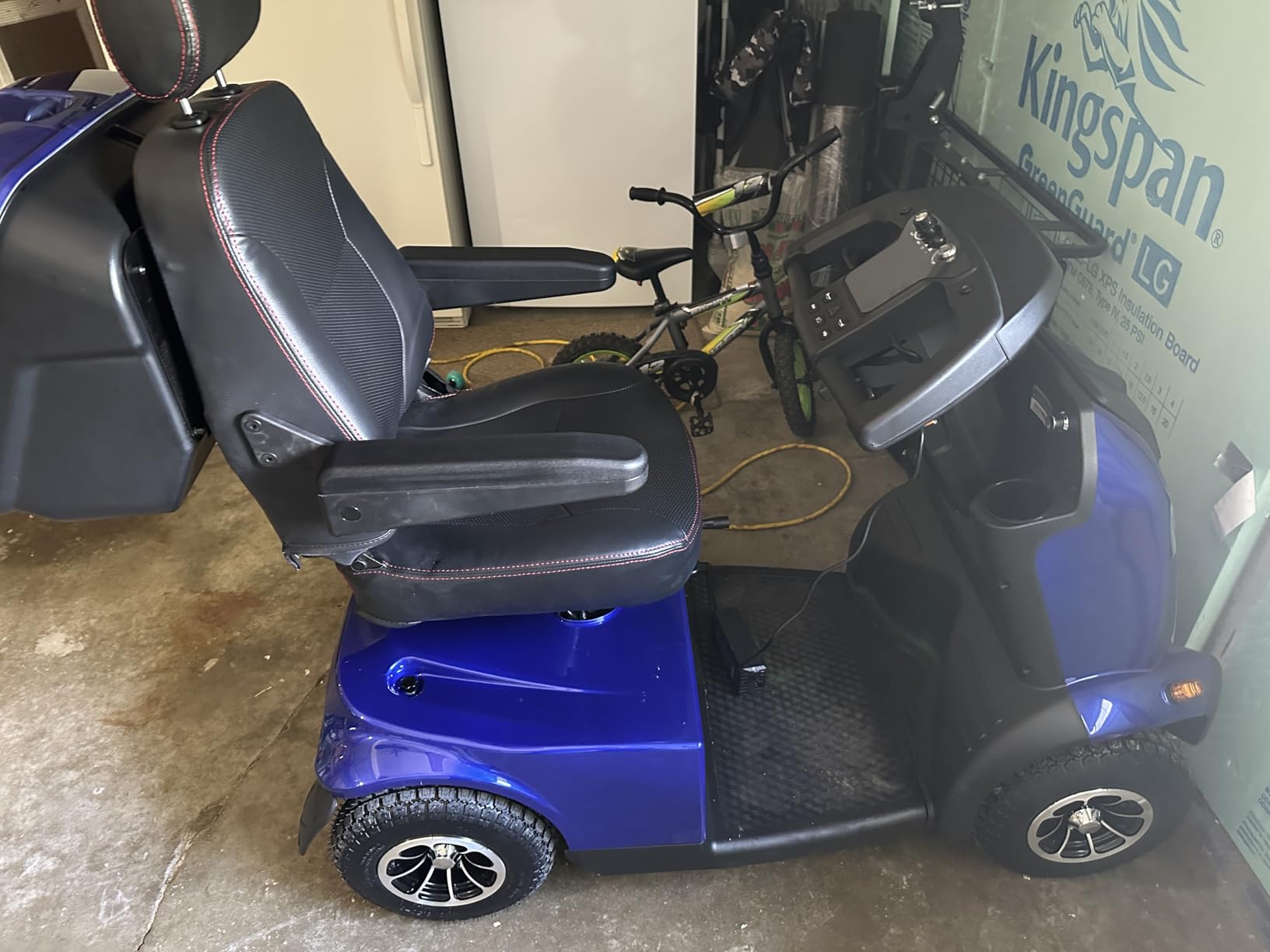 Ecomobi Outdoor Heavy Duty Mobility Scooter for Adults & Seniors - 1000W, 500 lbs Bariatric Capacity, 32 Miles Long Range, 13.78 in Off-Road Tires, 15 MPH Max Speed, Full Suspension, Bluetooth Speaker customer photo 1
