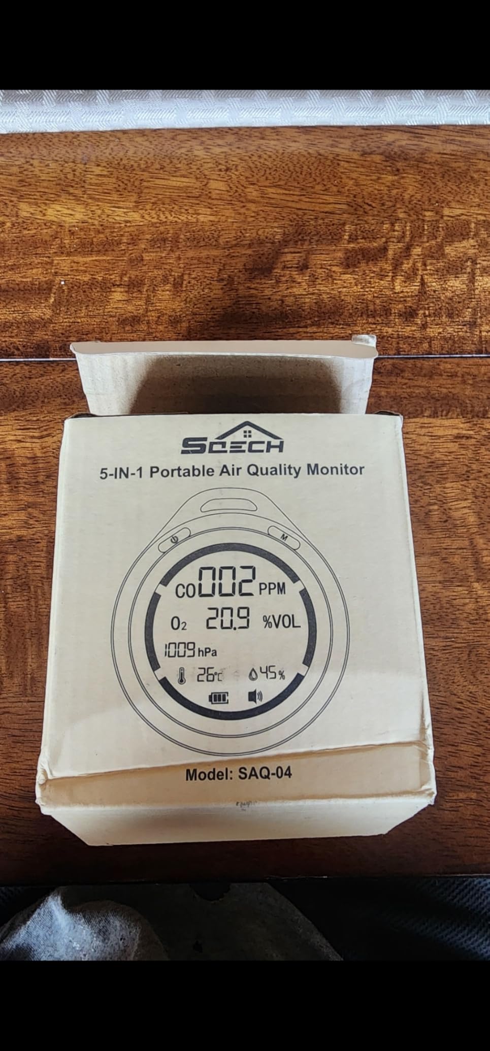 Oxygen Detector, SQECH 5-in-1 Rechargeable Oxygen Monitor Measures CO/O2/Temperature/Humidity/Atmospheric Pressure customer photo 1