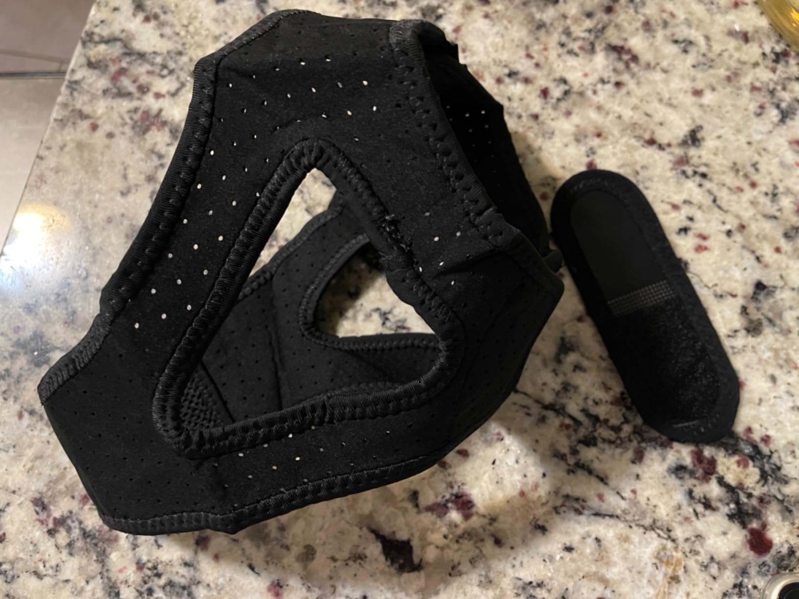Chin Strap for Sleeping, Adjustable Breathable Jaw Support, High Elasticity Snoring Reduction Aid for Men and Women-M customer photo 2