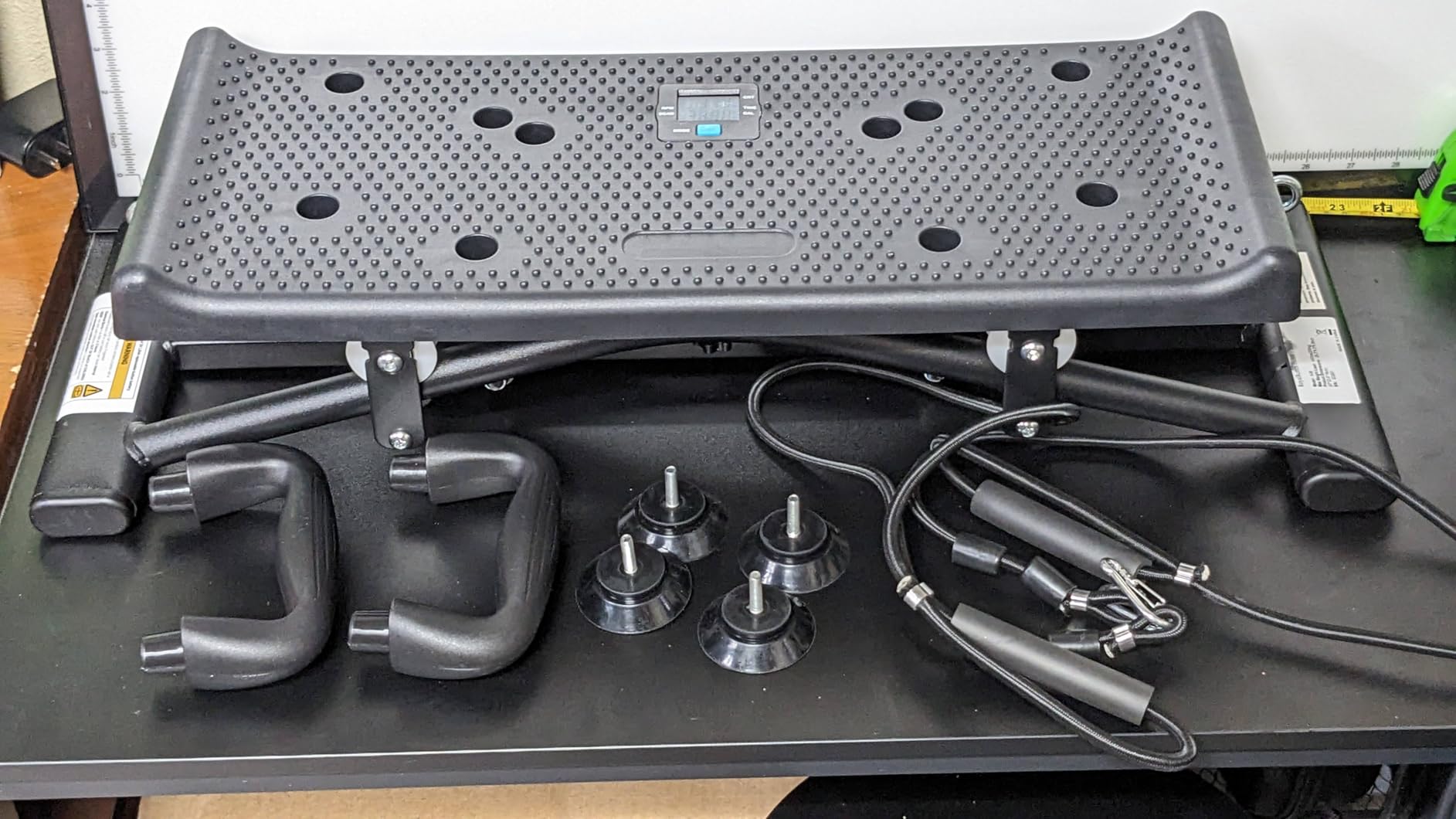 Balance Board for Adults, Rocking Stepper with Resistance Bands, 300LBS Portable Wobble Board, Quiet Side to Side Ski Simulator Trainer Exercise Machine for Home Gym Core Workout customer photo 2