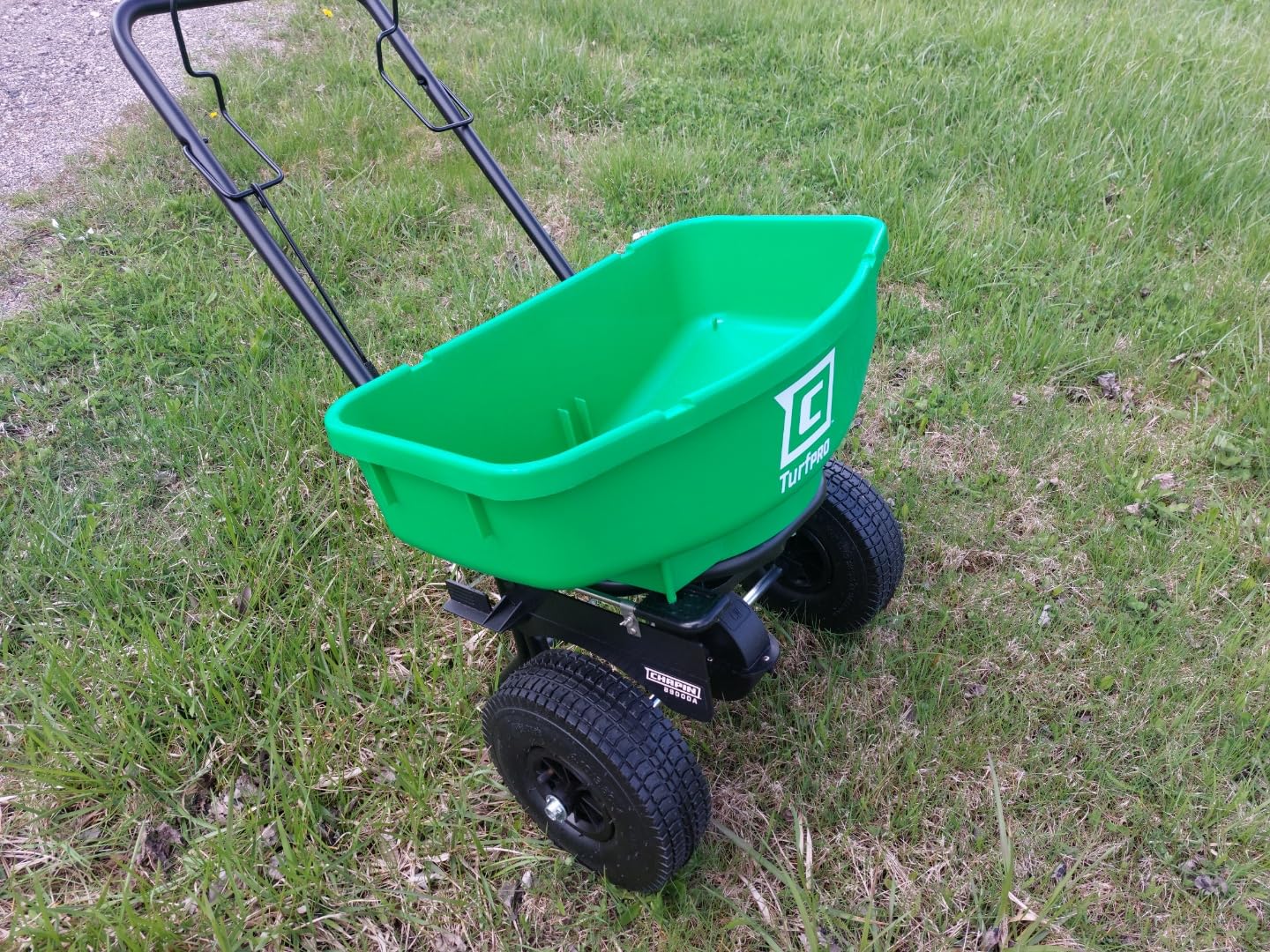 Chapin 89000A Spreader, Lawn and Garden, 80Lbs, TurfPro, Broadcast, Push, Walk Behind, 10