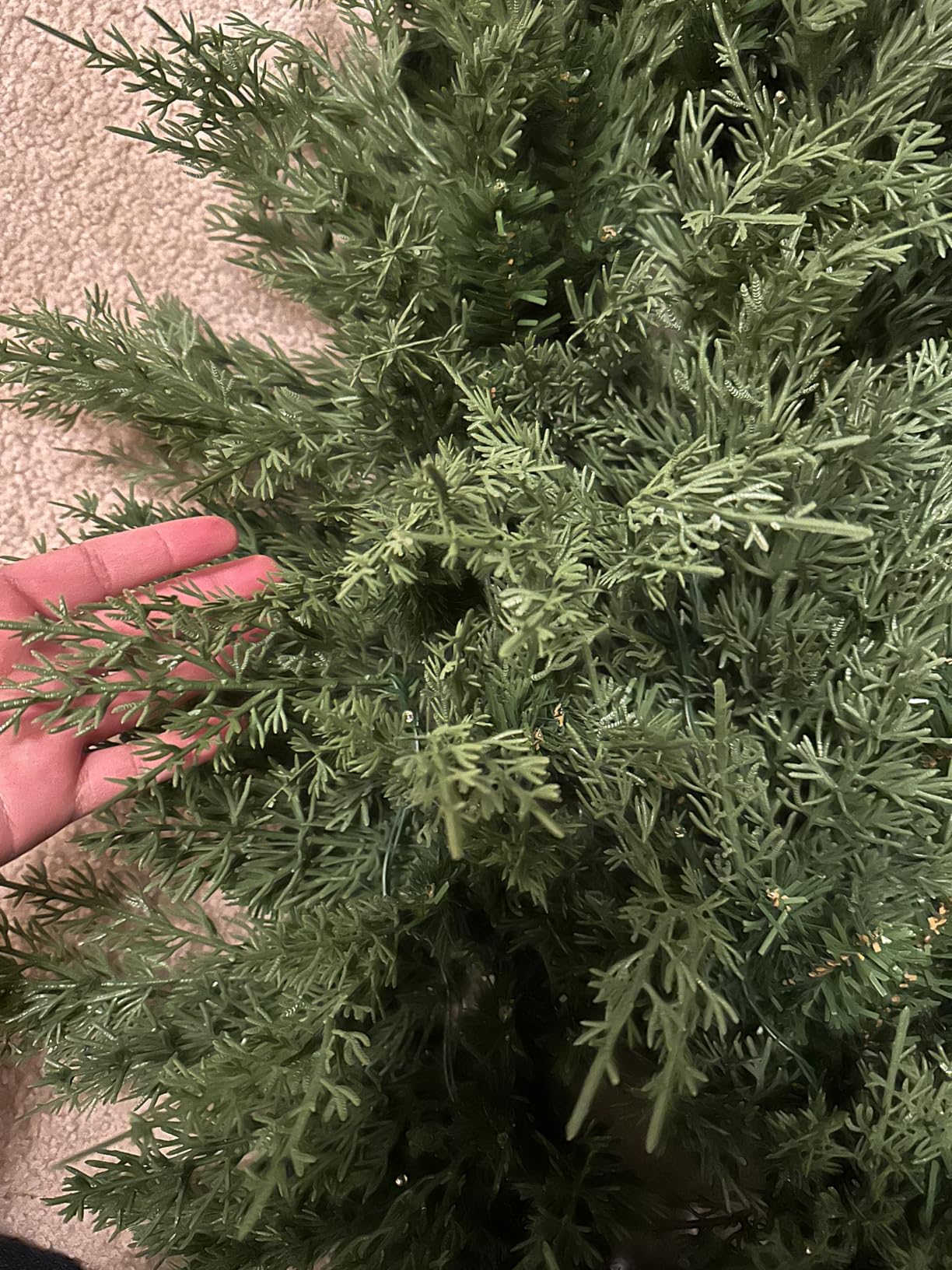 Best Choice Products Pre-Lit Cedar Cypress Christmas Wreath w/Twinkling LEDs, 30in Realistic Large Indoor/Outdoor Holiday Decor for Door, Plug-in customer photo 1