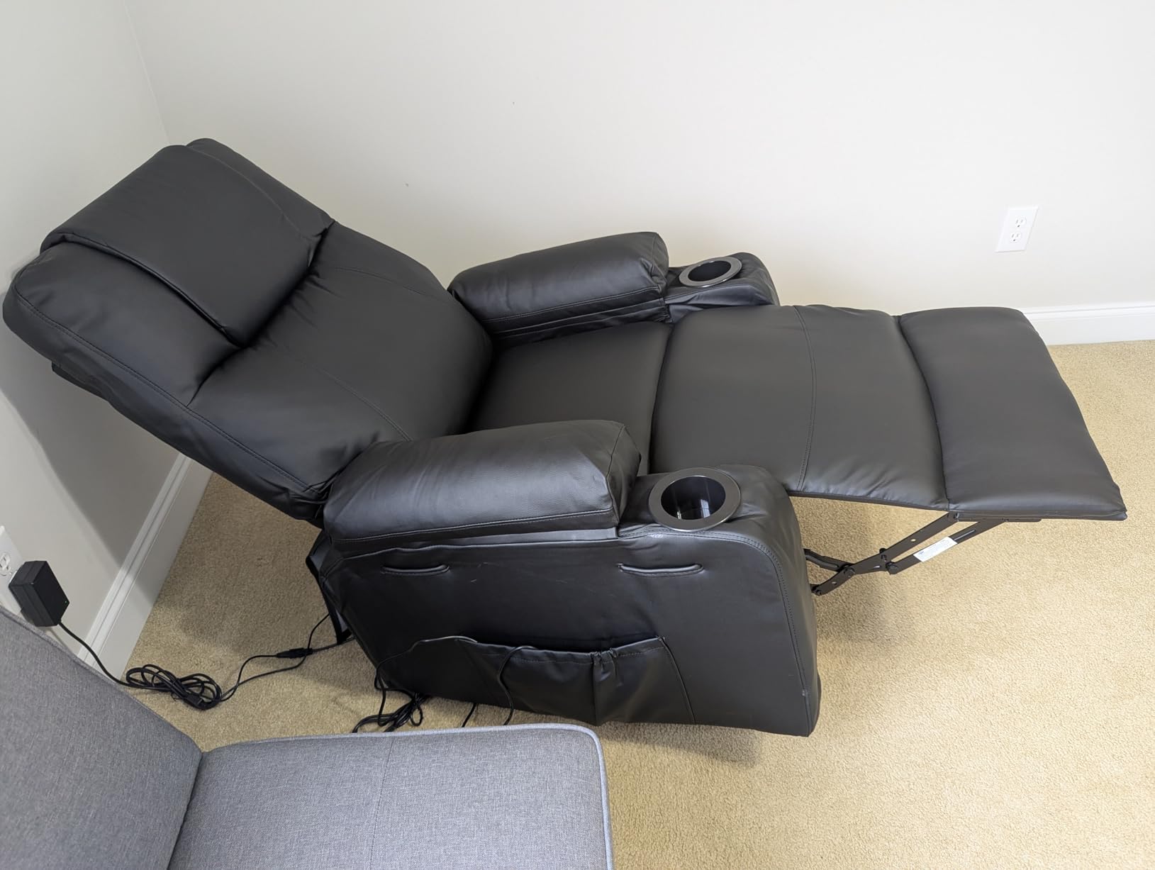 Brage Living Power Lift Recliner Chair for Elderly with Massage & Heat, PU Leather Electric Recliner with USB Charge Port, 160 Degree Adjustable Recline, Stand Assist, Remote Control, Cup Holders (Black) customer photo 1