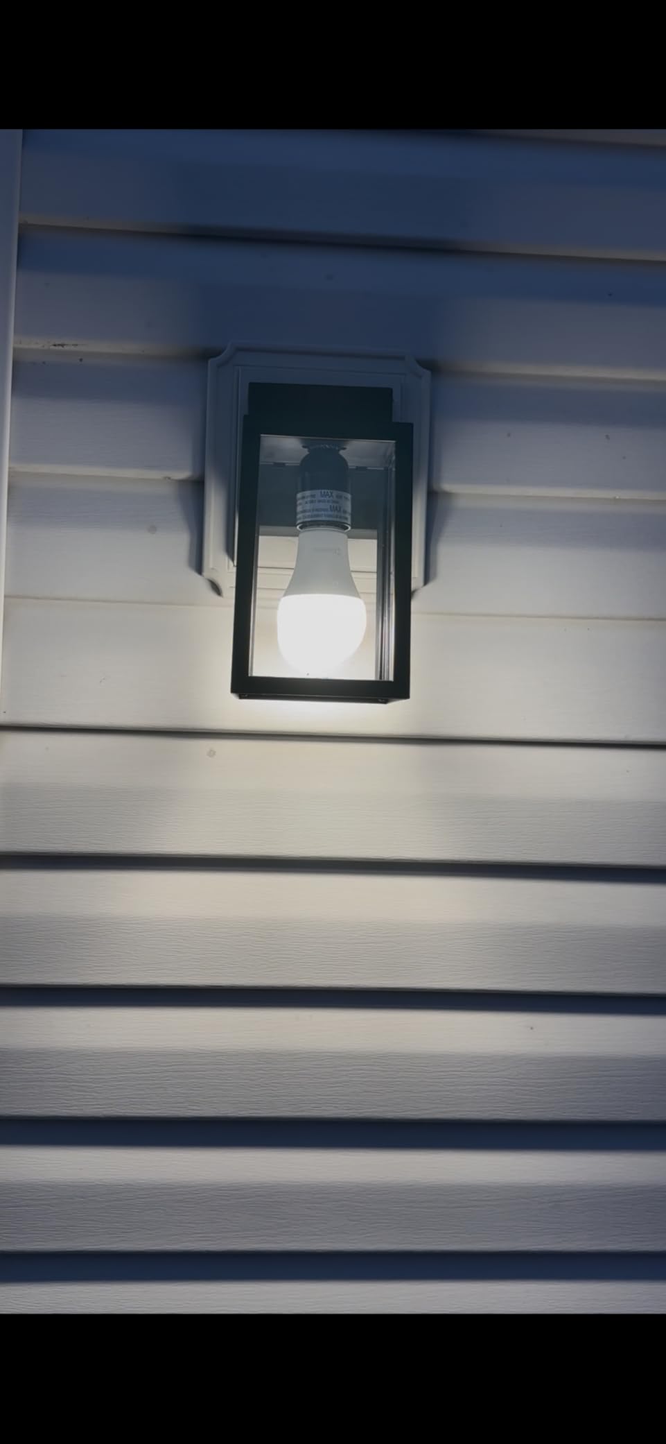 FOLKSMATE 2 Pack Dusk to Dawn Outdoor Wall Light Fixtures, Exterior Porch Light, Waterproof Wall Sconces Lanterns, Sensor Lighting Wall Mount for House Doorway Garage, Black customer photo 2