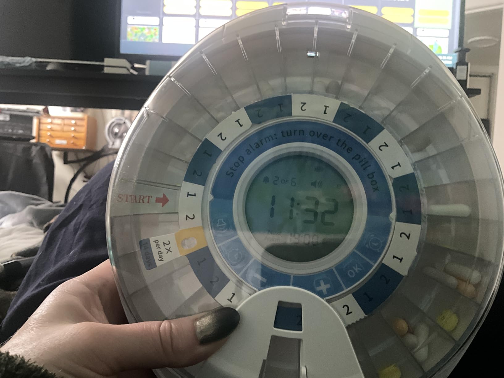 Betife 2nd Gen Automatic Pill Dispenser for Elderly with Alarm - 28 Slots, Key Locked, Alarm & Light Reminder, Mix-Proof, XL Display, 6 Dosage Rings, Easy Setup for Daily Medication customer photo 1
