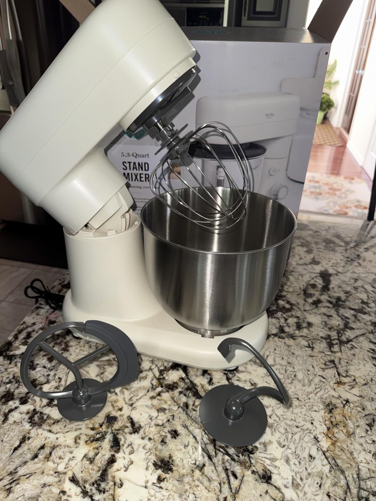 Martha Stewart 5.3Qt Stand Mixer, 12-Speed Tilt-Head Electric Kitchen Mixer with Stainless Steel Bowl, Dough Hook, Whisk & Beater, Splash Guard, Ideal for Baking Bread, Cake & Whipping, Linen White customer photo 2