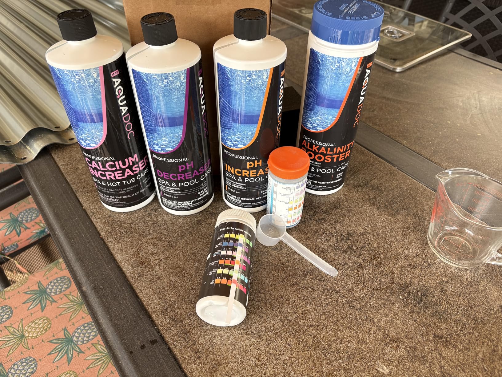 AquaDoc Hot Tub Water Balance Kit with pH Increaser, pH Decreaser, Alkalinity & Calcium Increaser, 100 Test Strips - Hot Tub Chemicals Starter Kit Compatible with Chlorine & Bromine - Made in USA customer photo 1