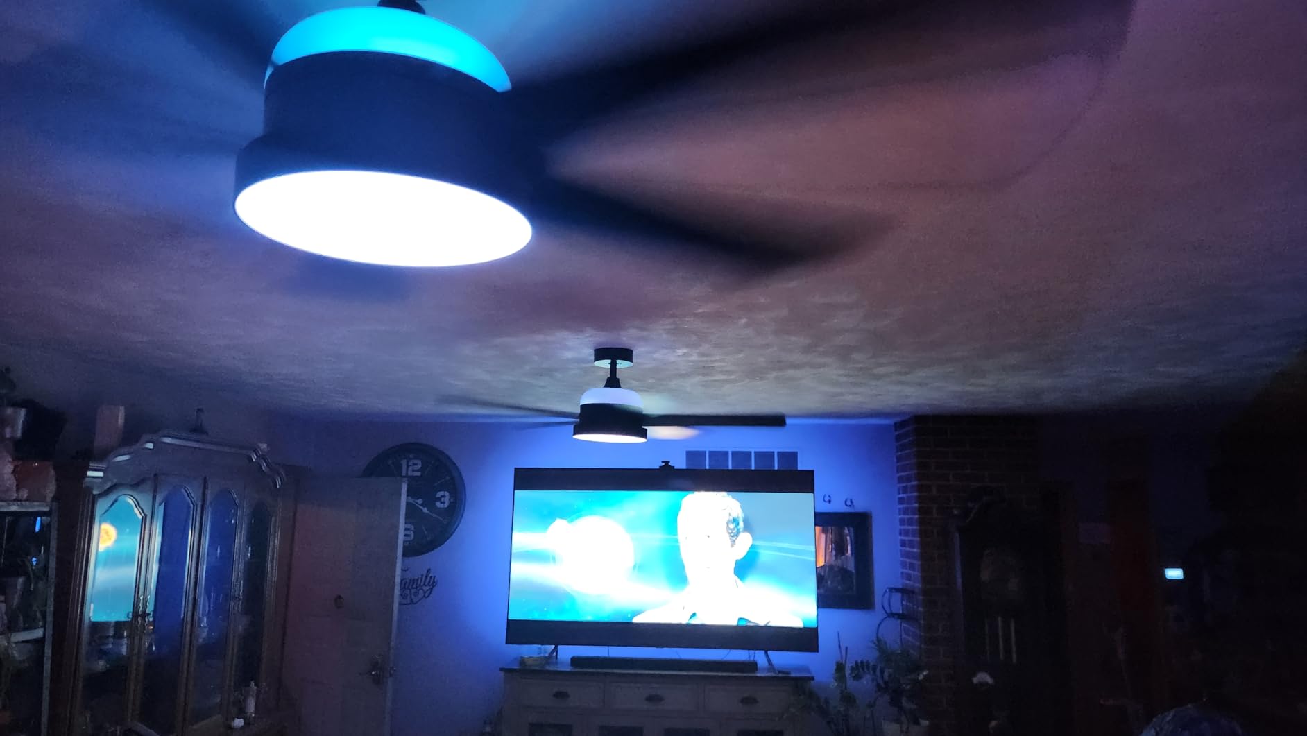 Govee Ceiling Fan with Lights, RGBIC Smart 52'' Low Profile Ceiling Fan with Lights and Remote, Reversible DC Motor, Dimmable, 2800lm, Ceiling Fan for Bedroom, Living Room, Black customer photo 1