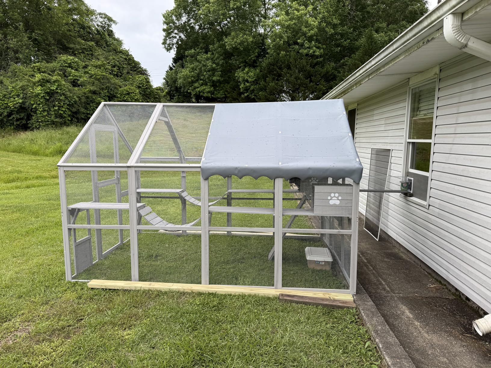 YITAHOME 94 Inch Outdoor Cat Enclosure, Extra Large Outdoor Cat House for Multiple Cats, Metal Cat Cage with Weatherproof Roof, 7 Platforms, 2 Resting Box and Cat Hammock Bed customer photo 1