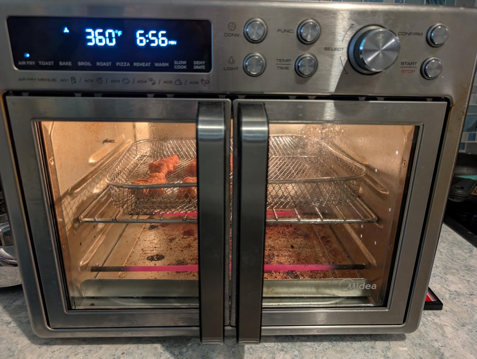 Midea Flexify Slim 8-in-1 French Door Toaster Oven Air Fryer Combo, Compact, 25 Quart customer photo 1