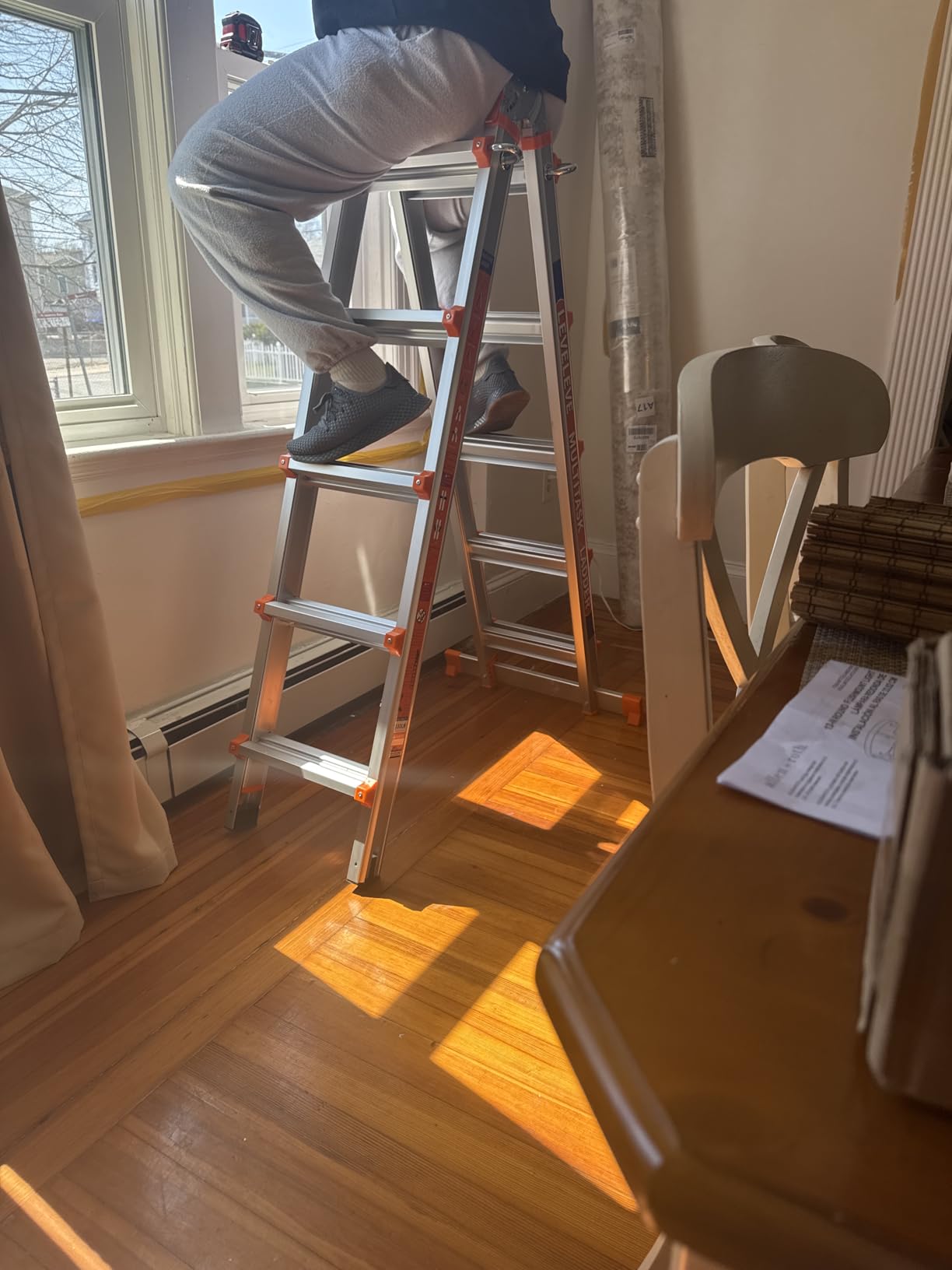 LEVELEVE Telescoping A Frame Ladder, 22FT Multi Position Ladder with Stabilizer Bar & Wheels,330 lbs Security Load for Stairs Home Indoor Outdoor Roof customer photo 1