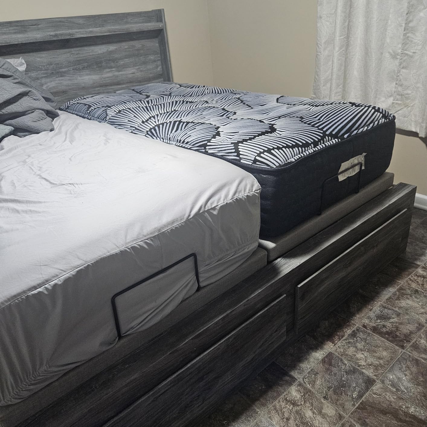 Premium Split King Adjustable Bed with 14 Inch Prime Gel Memory Foam Mattress, Massage, Zero Gravity, Anti-Snore, Programmable Memory Positions, USB, Underbed Lighting, Zero Clearance customer photo 1