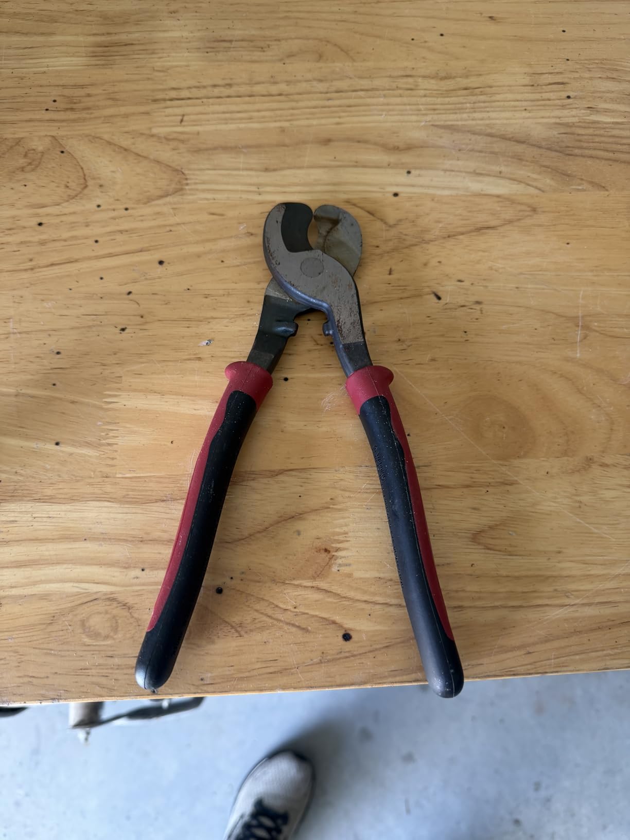 Klein Tools 63050 Cable Cutter, Made in USA, Heavy Duty Cutter for Aluminum, Copper, and Communications Cable customer photo 2