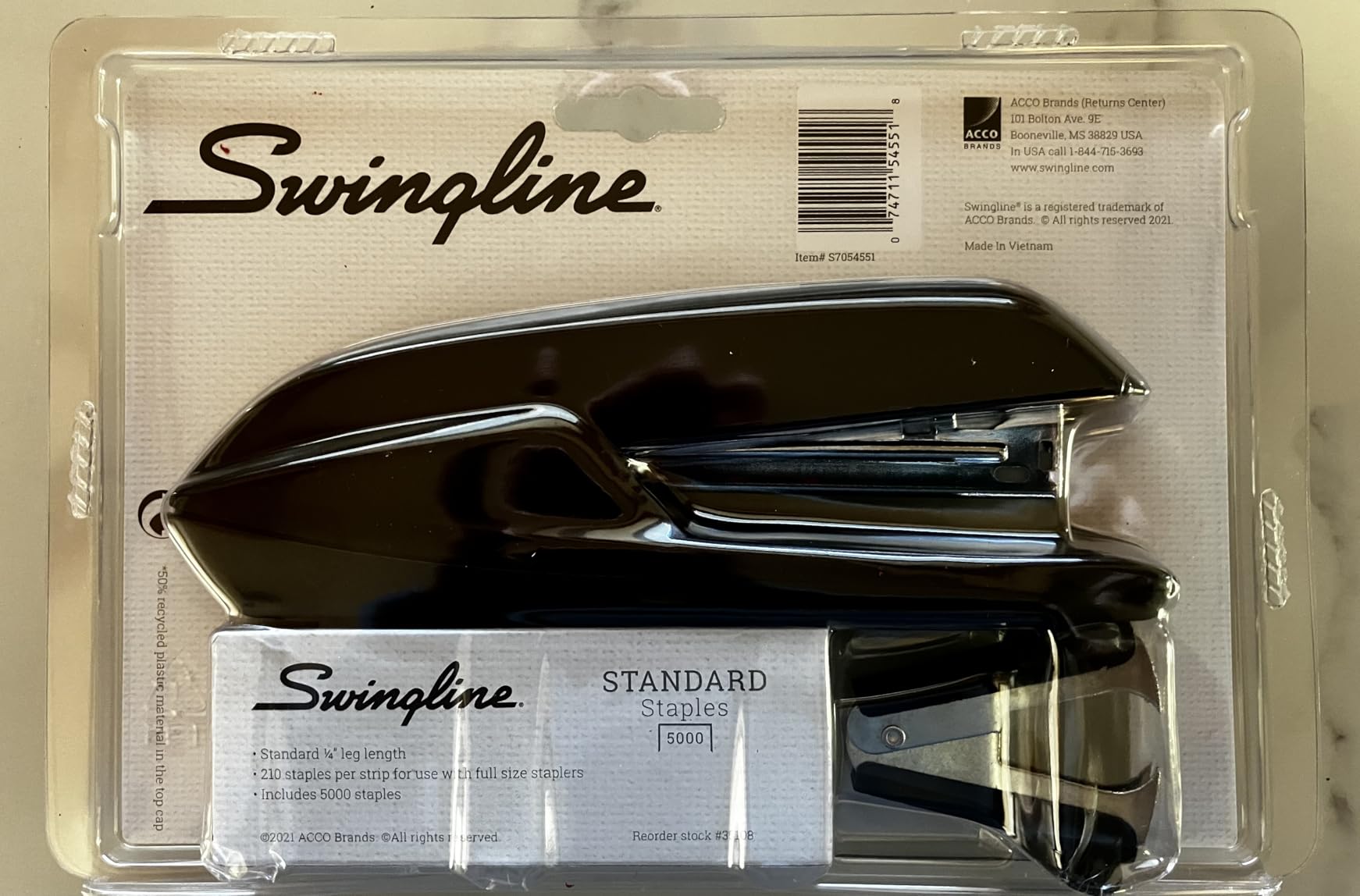 Swingline Stapler Value Pack, 20 Sheet Capacity, Jam Free, includes Standard Stapler, 5000 Staples and Staple Remover, Black (54551) customer photo 1