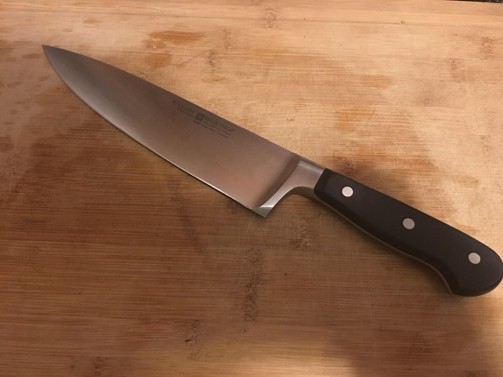 WÜSTHOF Classic 8 Inch Chef's Knife, Black, 8-Inch customer photo 2