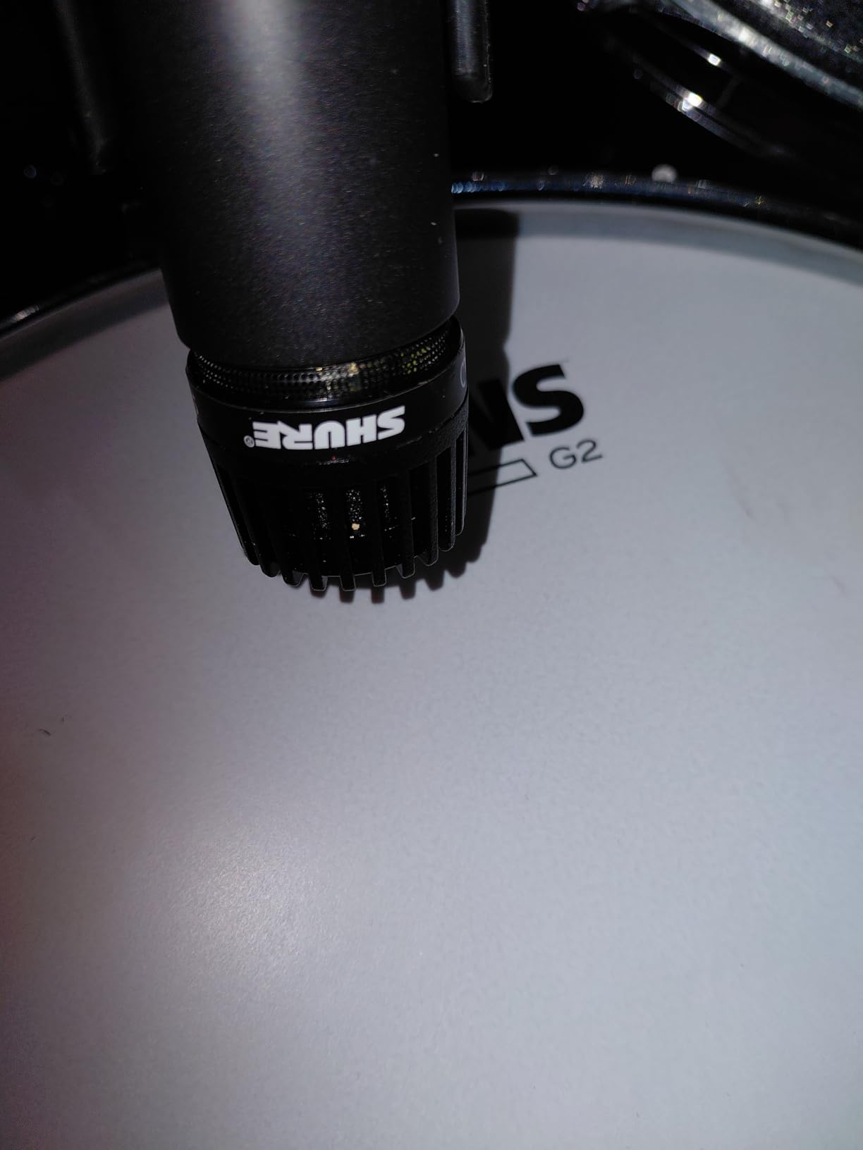 SM57 Dynamic Microphone - Wired Cardioid XLR Instrument Handheld Mic for Guitar Amplifiers, Snare Drum, Percussion, Live Sound & Studio Recording, Black customer photo 2