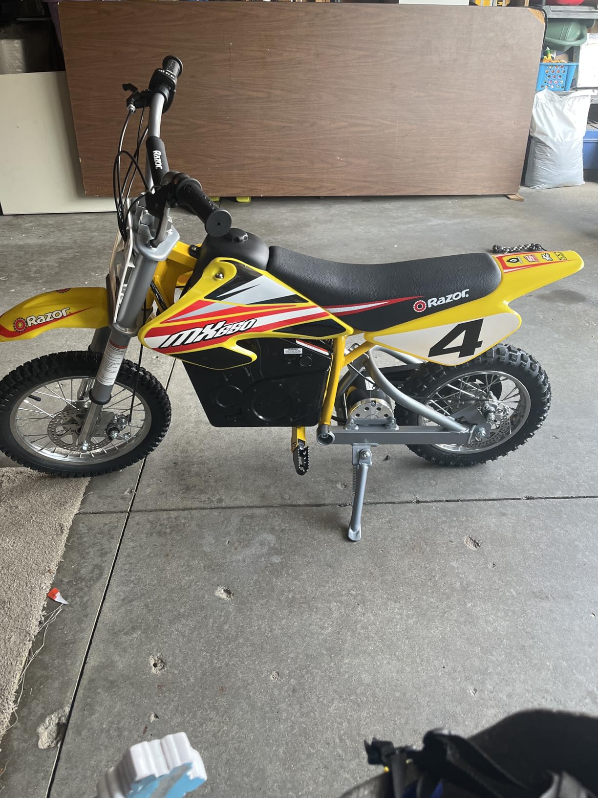 Razor MX650 Dirt Rocket Off-Road Motocross Bike - 36V Electric Ride-On, Up to 17 mph, Dual Suspension, Hand-Operated Dual Brakes, Twist Grip Throttle, Authentic Motocross Bike Geometry customer photo 1