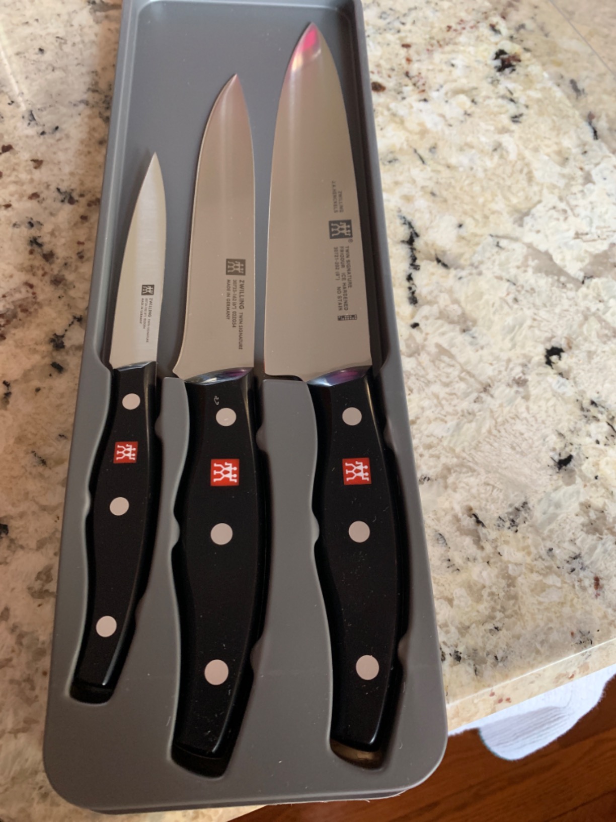 ZWILLING Twin Signature 3-pc Starter Knife Set customer photo 2