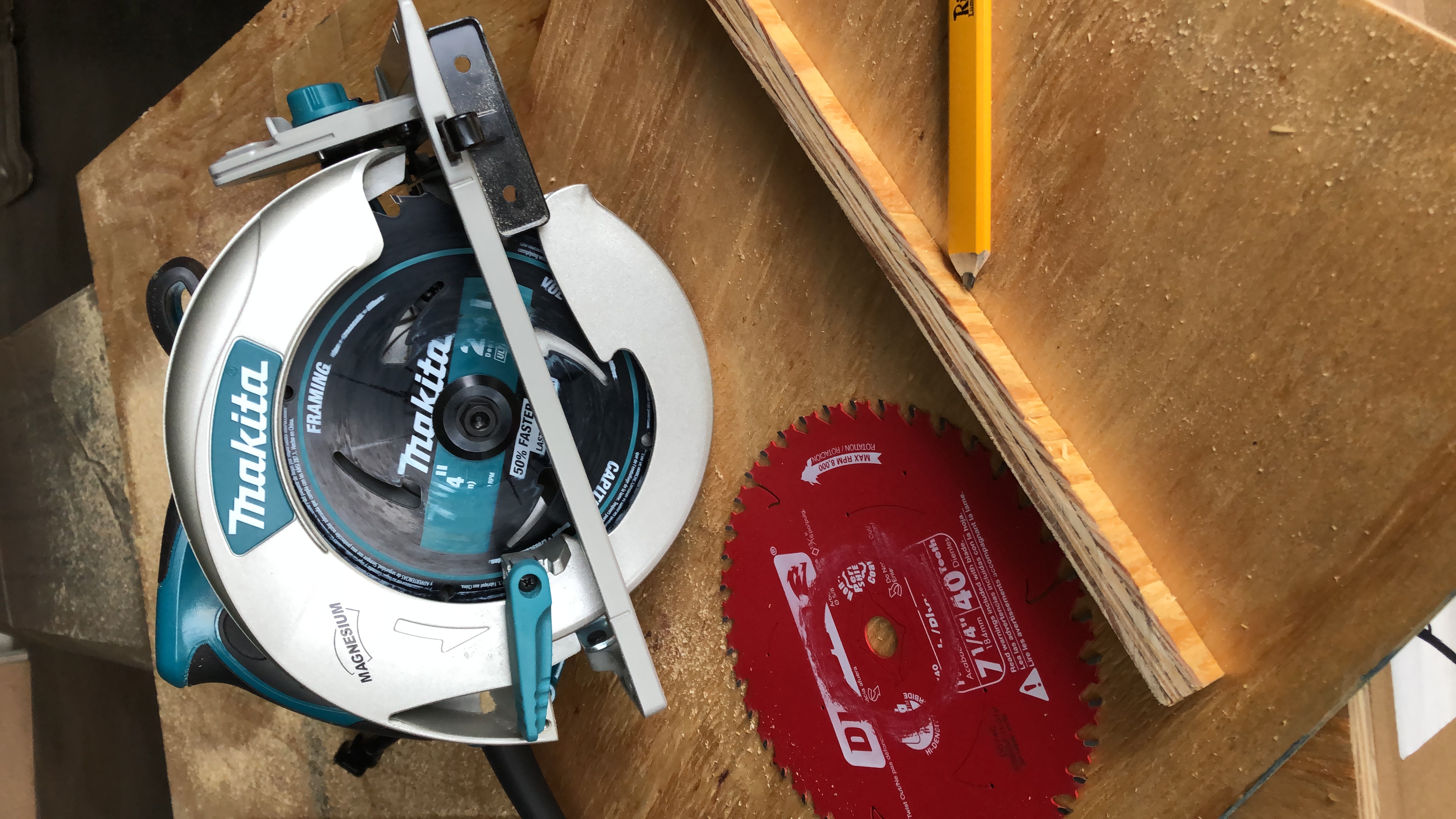 Makita 5007Mg Magnesium 7-1/4-Inch Circular Saw customer photo 1