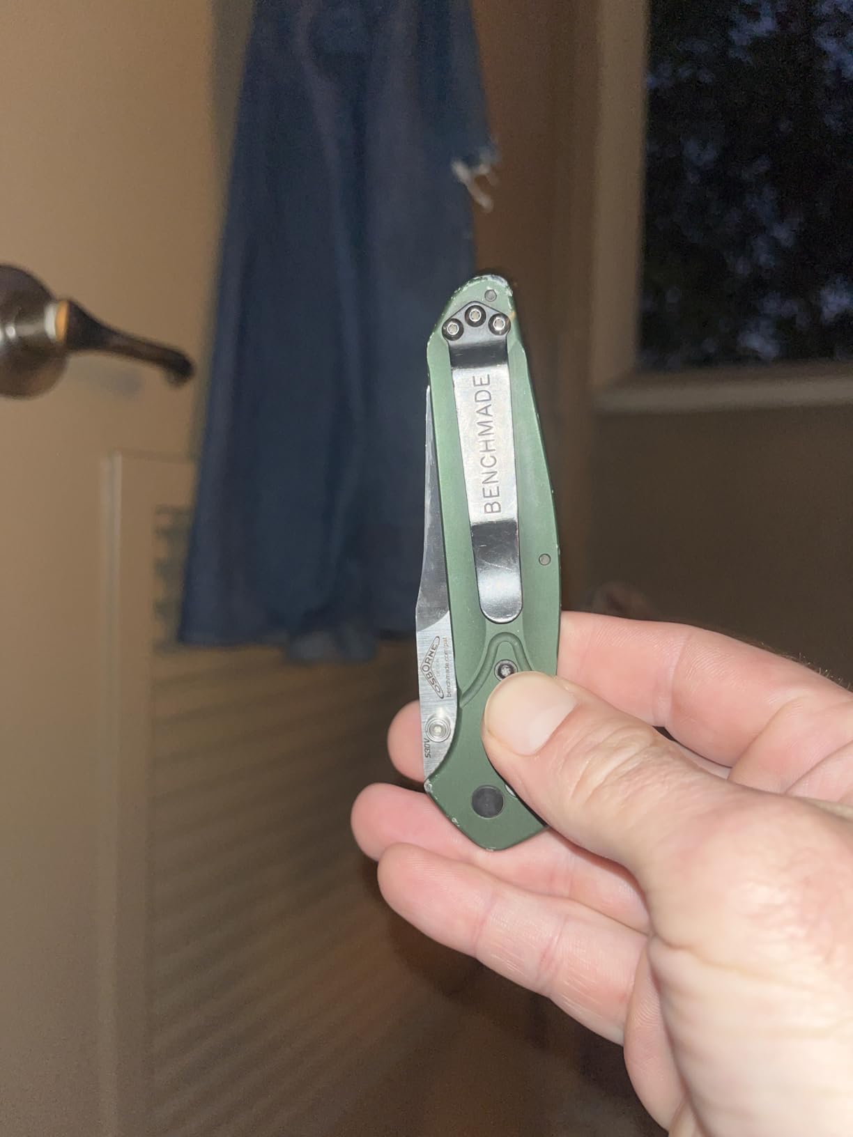 Benchmade Osborne 940 Folding Knife, Reverse Tanto Blade with Green 6061-T6 Aluminum Handle customer photo 2