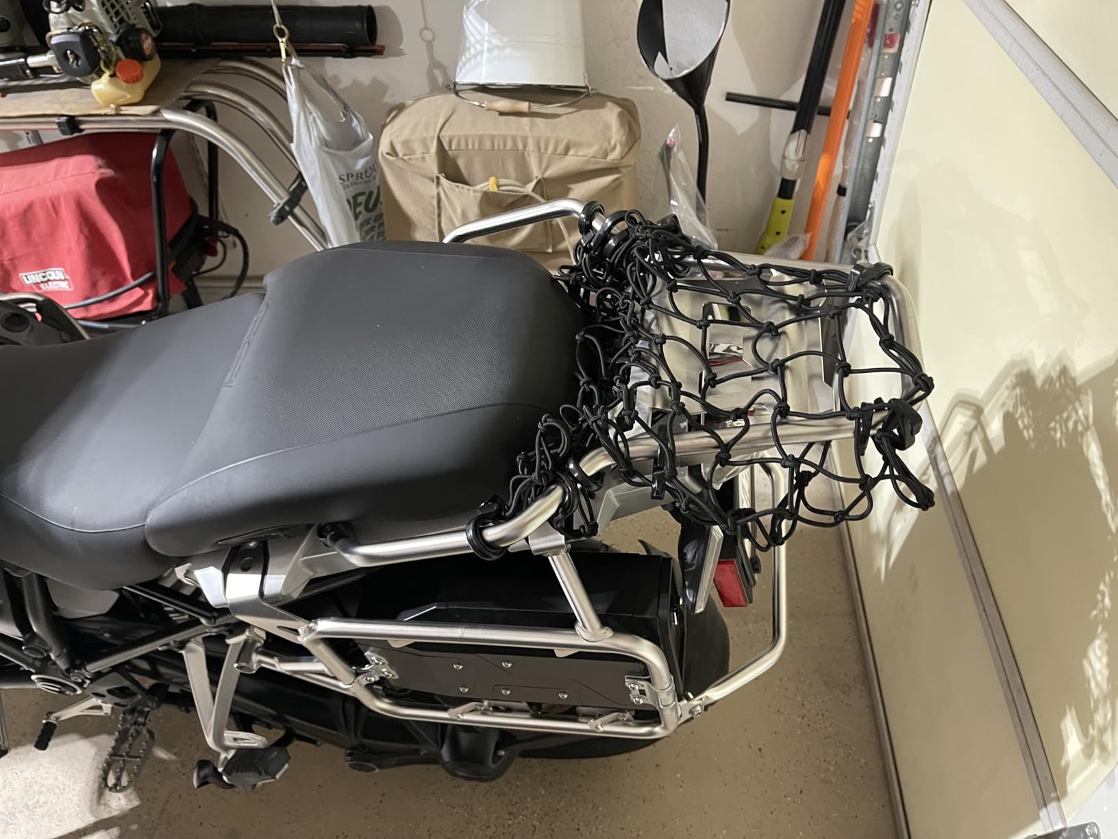 Powertye 15in x 30in Elastic Cargo Net with 10 Adjustable Hooks and Tight 2in x 2in Mesh, Black customer photo 2
