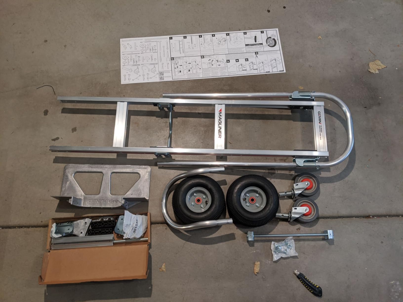 Magliner GMK81UA4 Gemini Sr Convertible Hand Truck, Pneumatic Wheels, 500 lbs Load Capacity, 61