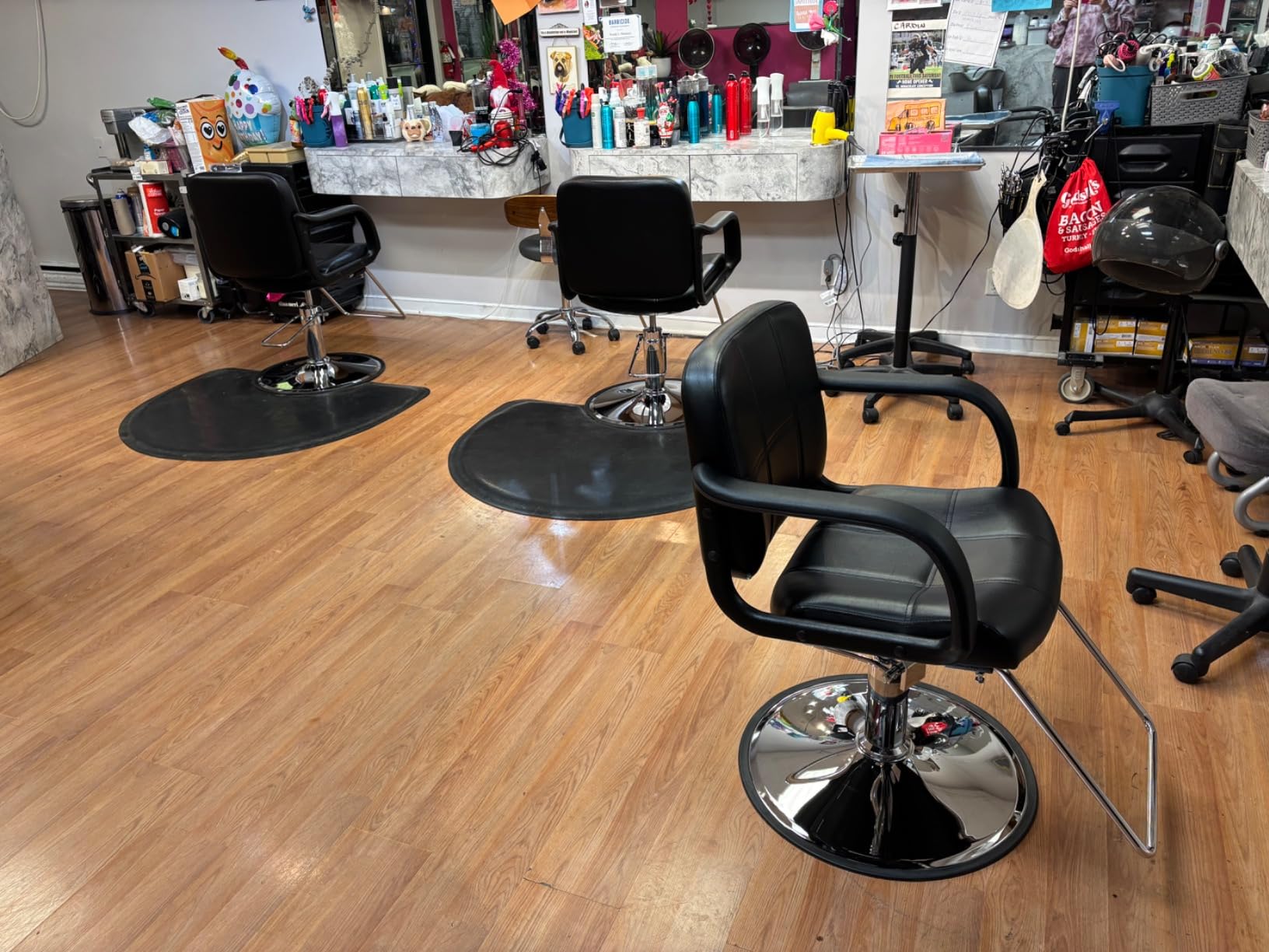 Buy-Rite Chris Styling Chair, Extra-Wide Black Salon Seat with 360 Swivel, Adjustable Height, Chrome Base, Durable Frame & Footrest, SY-1801 customer photo 1