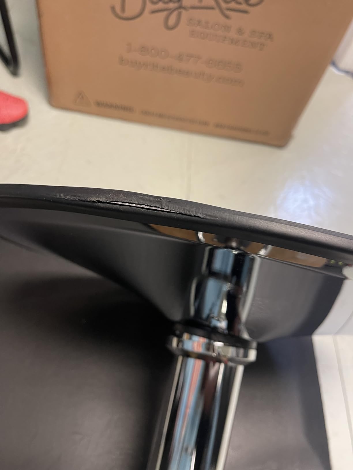 Buy-Rite Chris Styling Chair, Extra-Wide Black Salon Seat with 360 Swivel, Adjustable Height, Chrome Base, Durable Frame & Footrest, SY-1801 customer photo 2