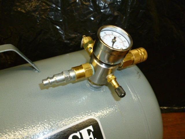Ironhorse IHCT-05 5-Gallon 150 PSI Max Portable Air Tank with 4 ft ¼ in Air Hose, Easy Read Tank Gauge customer photo 1