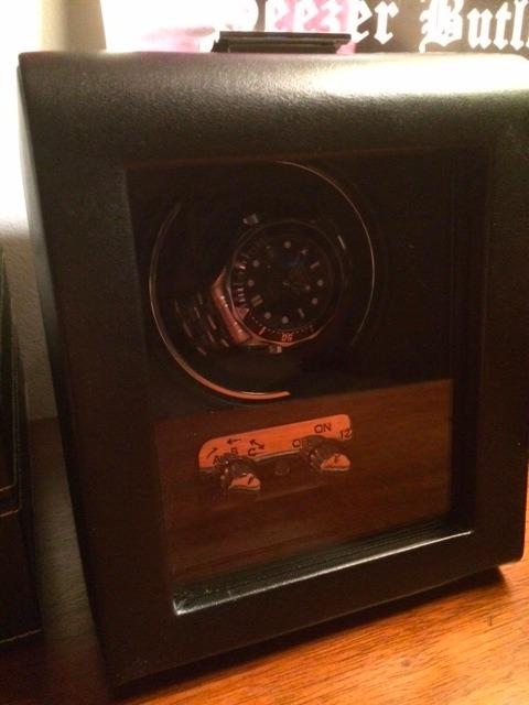 Wolf Heritage Single Winder with Glass Cover, Black - Secure Fit with Patented Lock-in Dynamic Cuff - for Bigger, Heavier Watches - Vegan Leather - Includes Universal Adapter customer photo 1