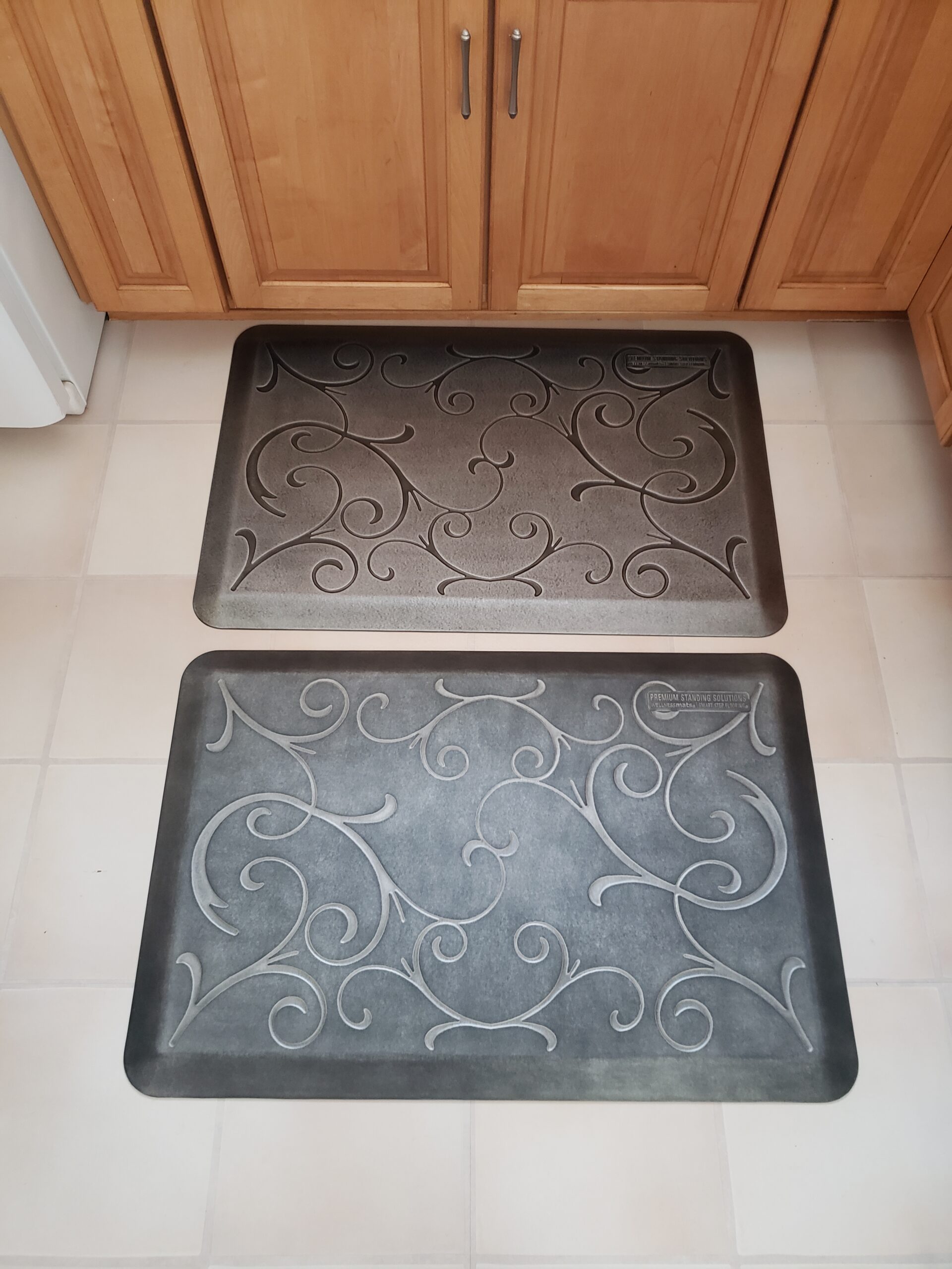 WellnessMats Bella Collection Anti-Fatigue Floor Mat, Polyurethane - Ergonomic Support Pad for Home, Kitchen, Garage, Office Standing Desk - Water Resistant - Made in USA customer photo 1