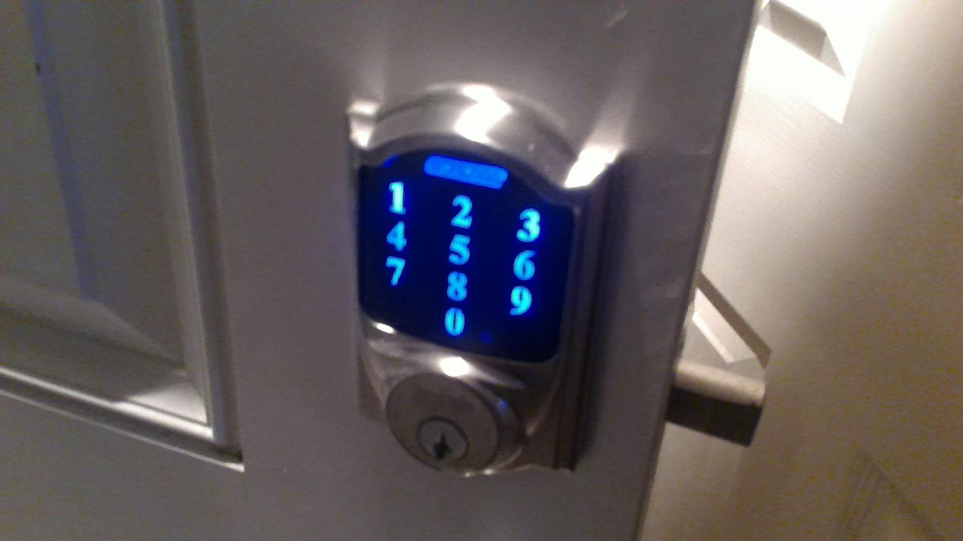Schlage Connect Camelot Touchscreen Deadbolt with Built-In Alarm and Handleset Grip with Accent Lever, Satin Nickel, FE469NX ACC 619 CAM LH, Works with Alexa customer photo 2