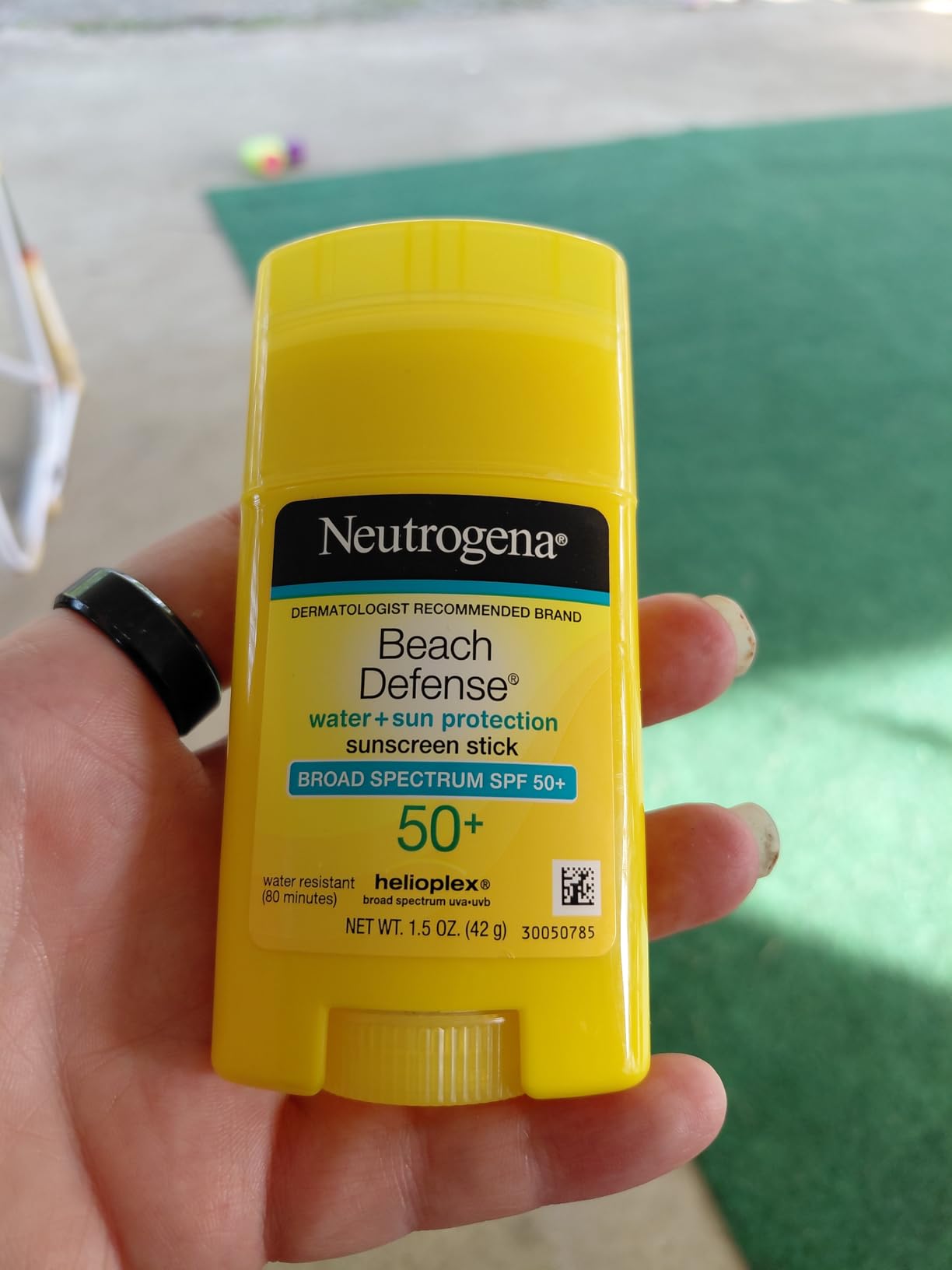 Neutrogena Beach Defense Sunscreen Stick SPF 50, Water Resistant, Oil-Free, No-Mess, 1.5 oz customer photo 1