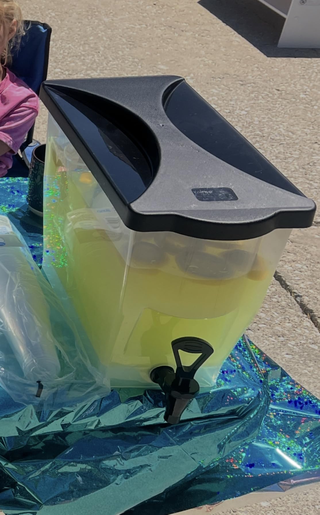 Winco Slim 3 Gallon Beverage Dispenser with Base customer photo 1