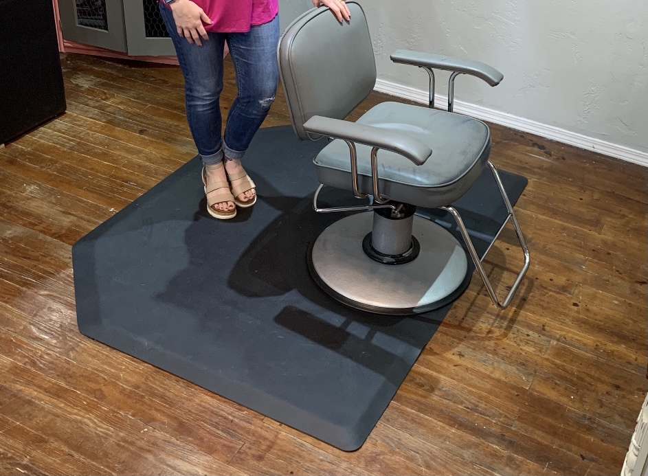 Saloniture 5 ft. x 4 ft. Salon & Barber Shop Chair Anti-Fatigue Mat - Black Hexagon - 1 in. Thick customer photo 1