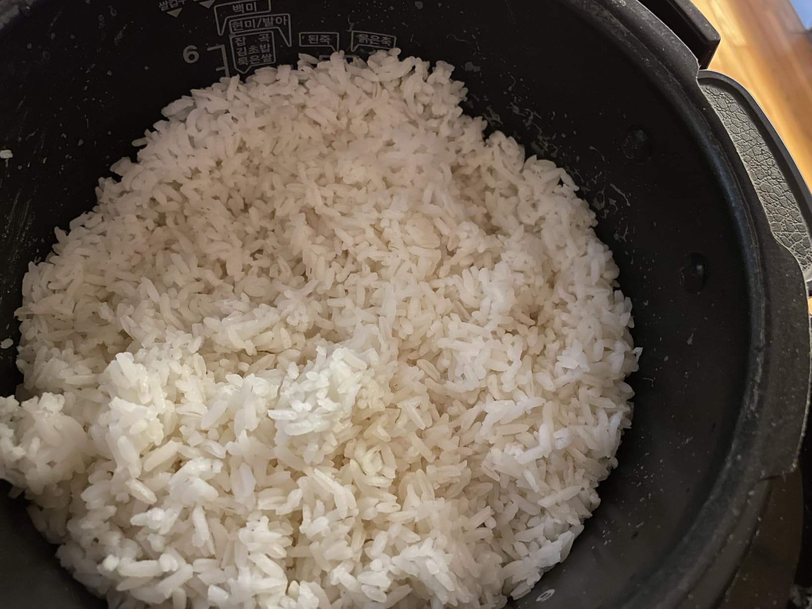 Cuckoo High Pressure Rice Cooker 10-Cup Uncooked / 20-Cup Cooked with Nonstick Inner Pot, Large Rice Maker with 13 Menu Options and Steam Plate, Fuzzy Logic Tech, Voice Guide, White (CRP-P1009SW) customer photo 1
