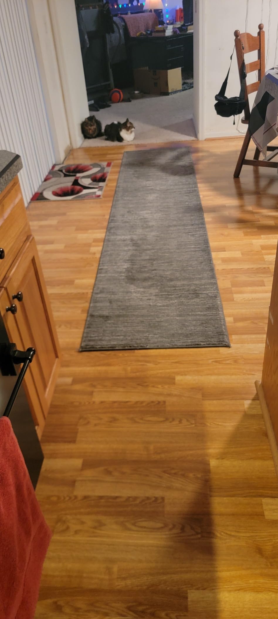 SAFAVIEH Vision Collection Area Rug - 9' x 12', Creme, Modern Ombre Tonal Chic Design, Non-Shedding & Easy Care, Ideal for High Traffic Areas in Living Room, Bedroom (VSN606F) customer photo 1