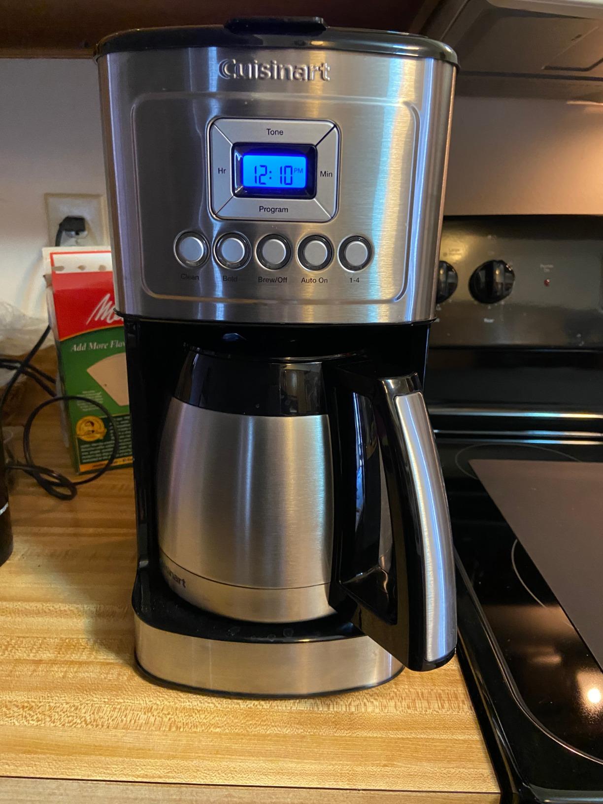 12-Cup Coffee Maker, Programmable PerfecTemp Thermal Carafe Coffee Machine with 1-4 Cup Setting, Brew Strength Control and Brew Pause, Stainless Steel, DCC-3400NAS, Silver customer photo 2