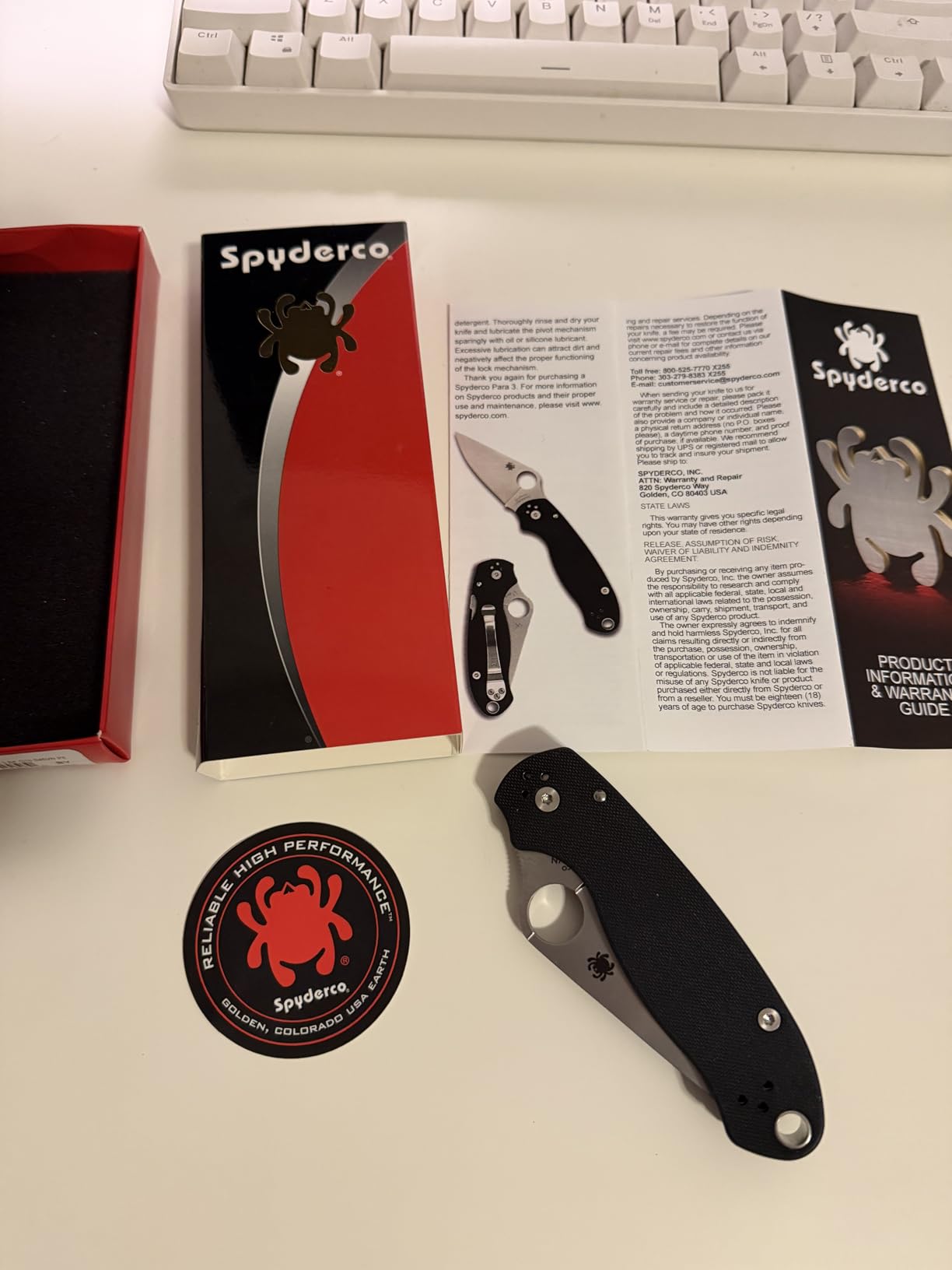Spyderco Para 3 Folding Pocket Knife with 2