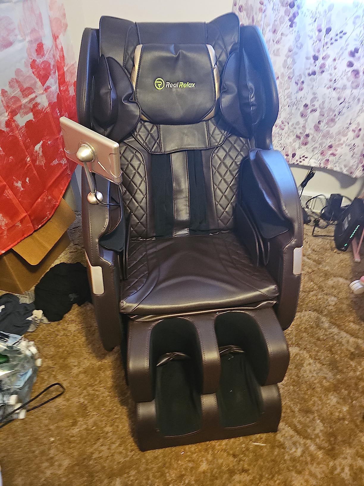 Real Relax Full Body Massage Chair of Dual-core S Track, Shiatsu Massage Recliner of Zero Gravity with APP and LCD Control, Bluetooth, Home or Office Use, Brown customer photo 2