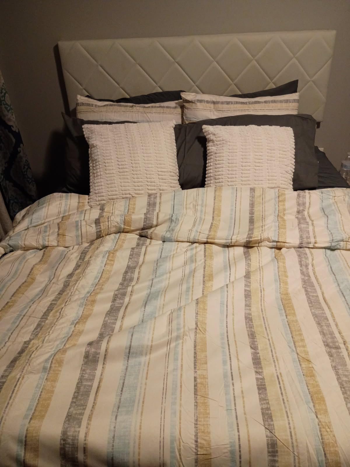 Queen Comforter Set 3 Piece Grey by Utopia Bedding, Comforters Queen Size, Bedding Comforters Sets, Down Alternative Soft Bed Set, 1 Comforter (88 x 88 inches) 2 Pillow Shams (20 x 26 inches) customer photo 2