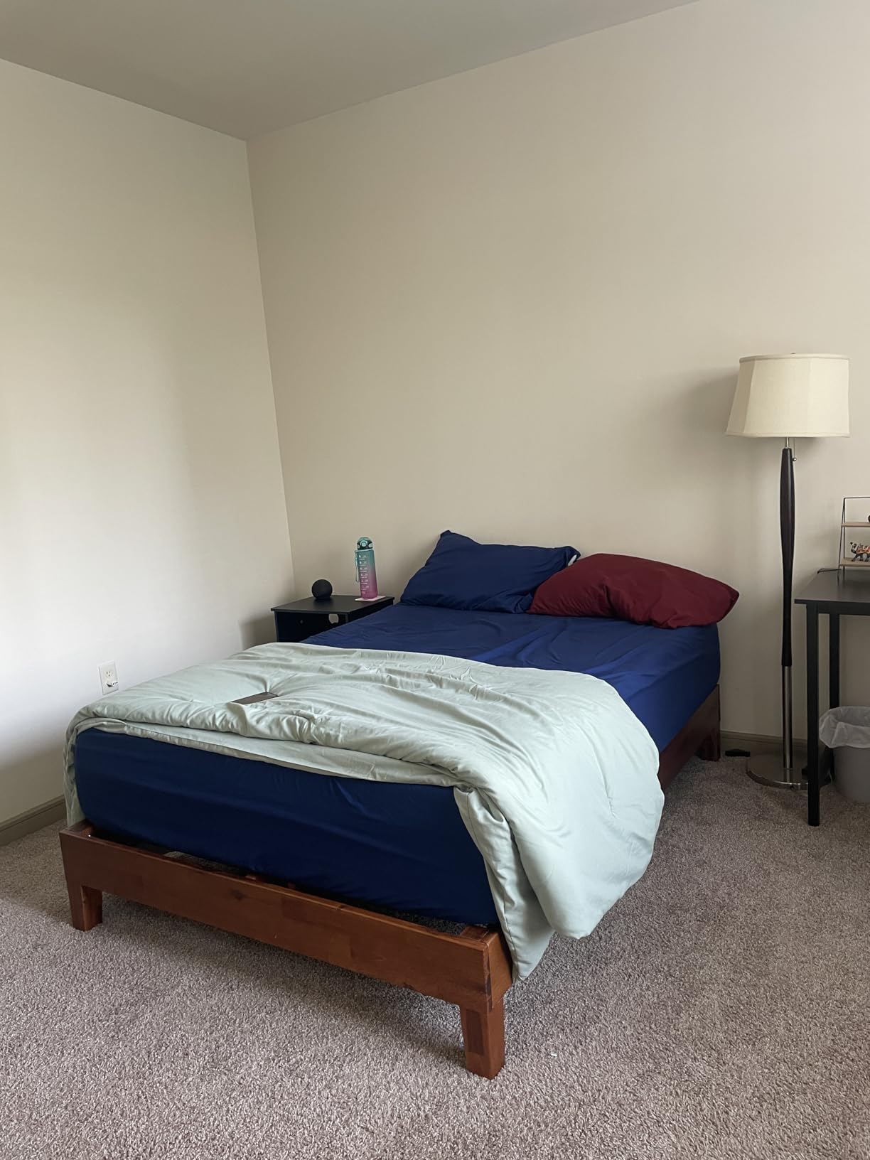 Zinus 12 Inch Deluxe Wood Platform Bed / No Boxspring Needed / Wood Slat Support / Rustic Pine Finish, Queen customer photo 1