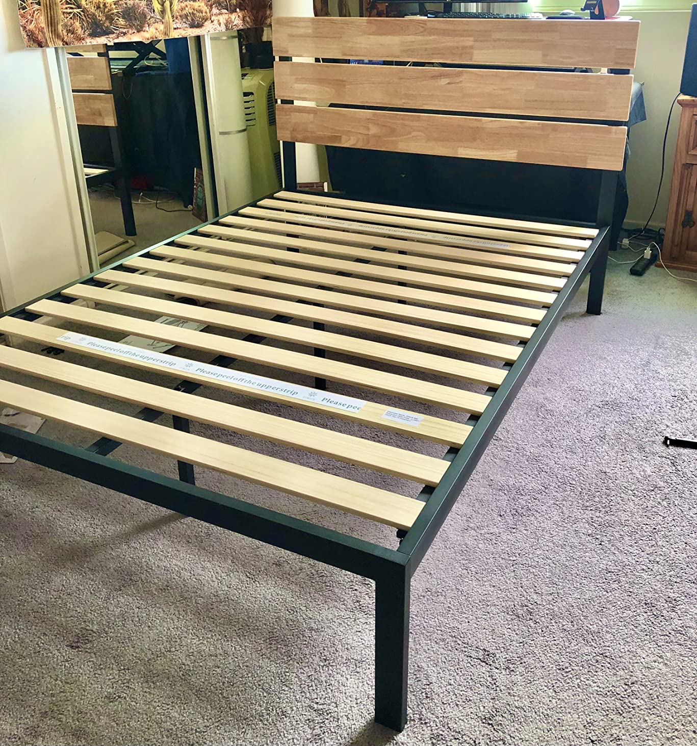 ZINUS Olivia Metal and Wood Platform Bed Frame / No Box Spring Needed / Wood Slat Support / Easy Assembly, Queen customer photo 2
