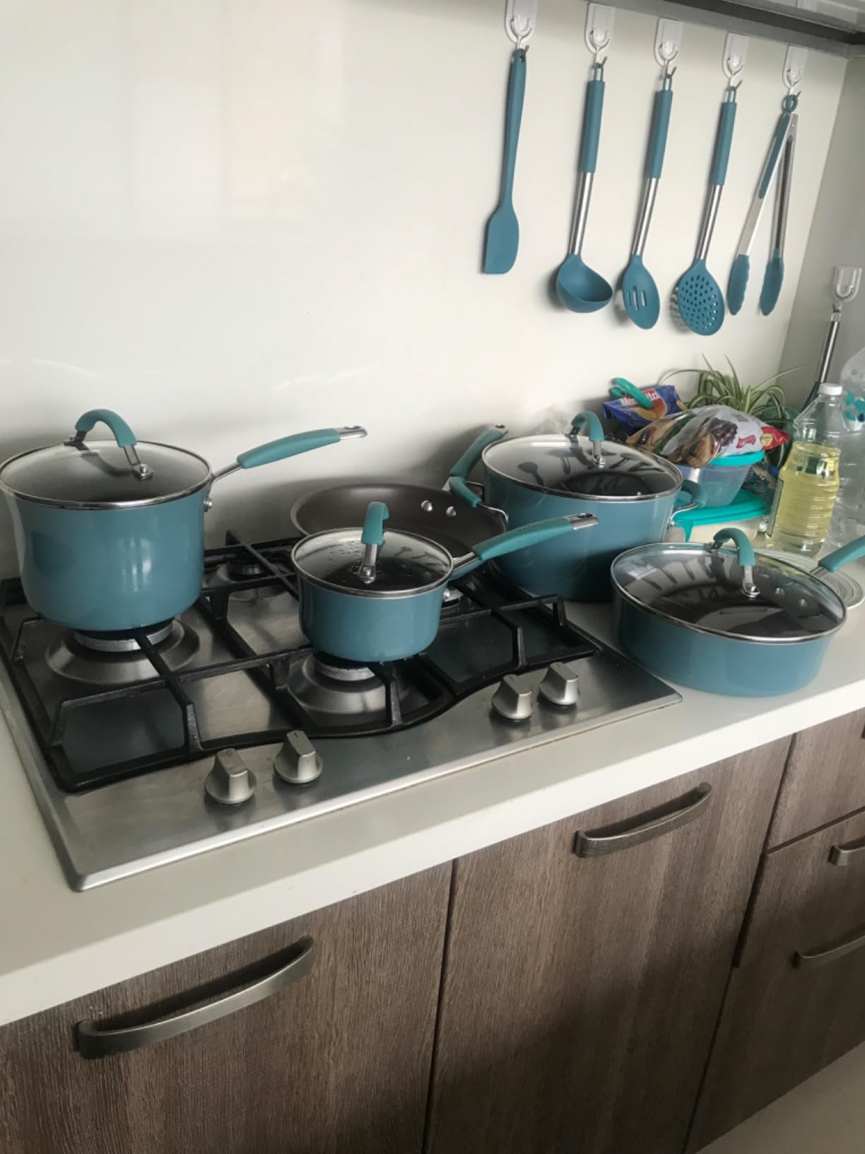 Rachael Ray - 16802 Rachael Ray Cucina Nonstick Cookware Pots and Pans Set, 12 Piece, Sea Salt Gray customer photo 2